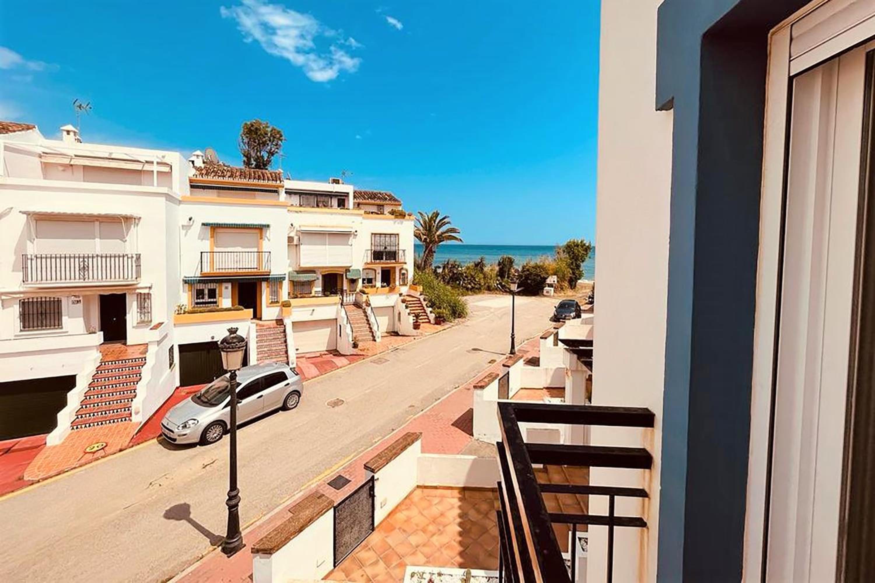 Estepona West Townhouse LOBON