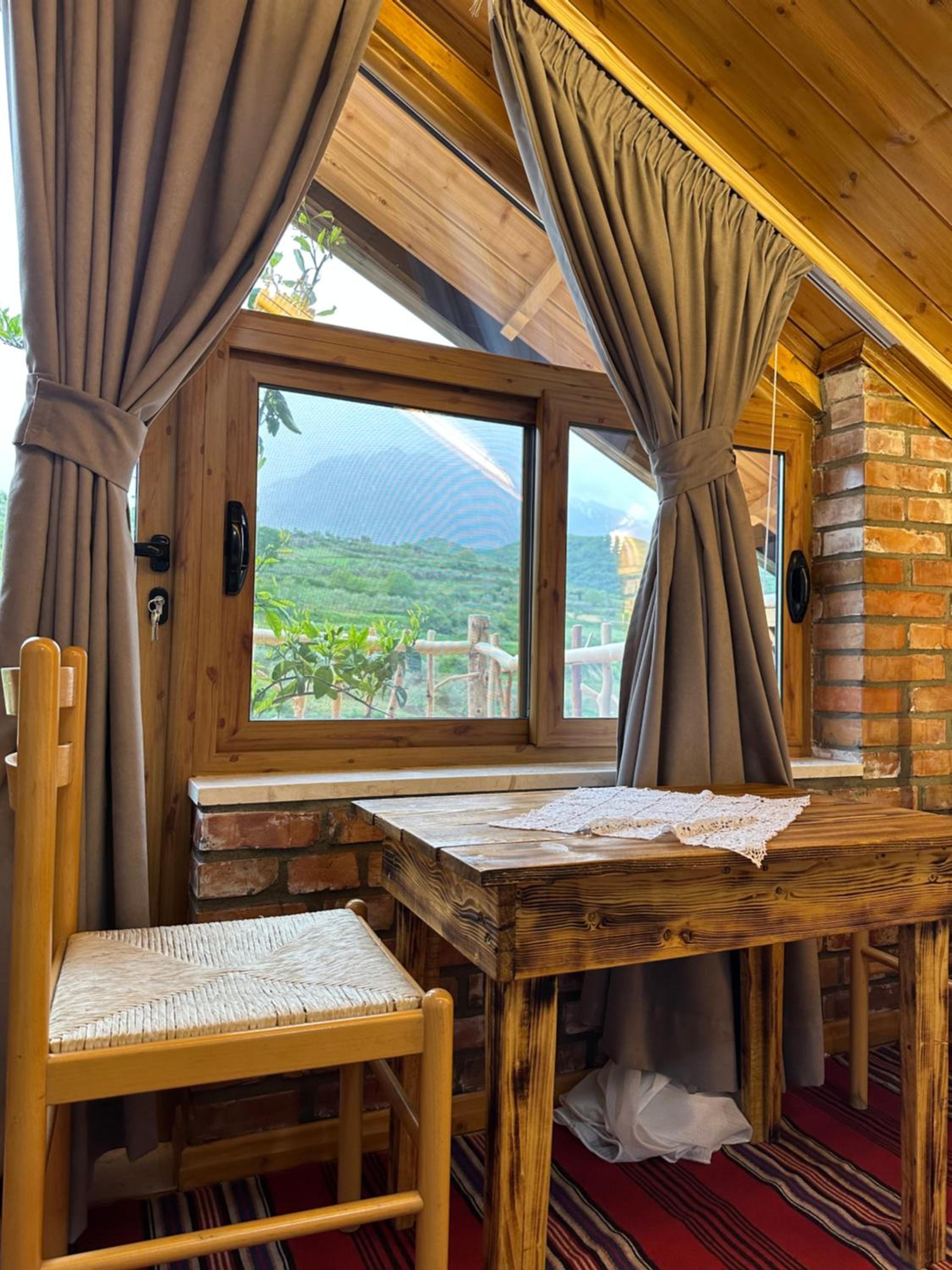 Alpeta Agrotourism & Winery - Roshnik , Berat