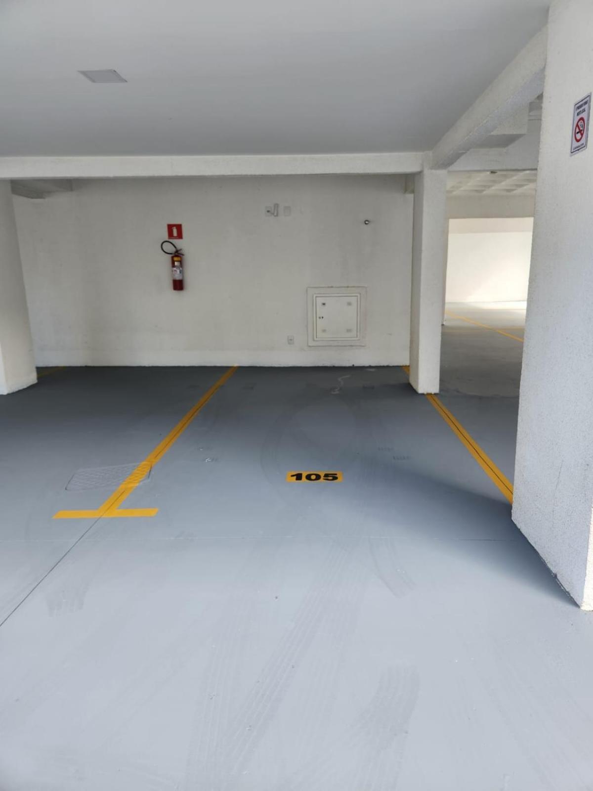 Apartamento com Garagem Cabo Frio