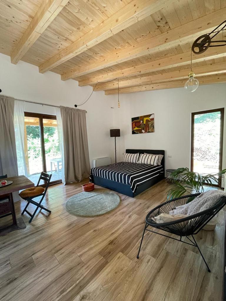 La Marmotta COUNTRY RELAIS sul lago view 2