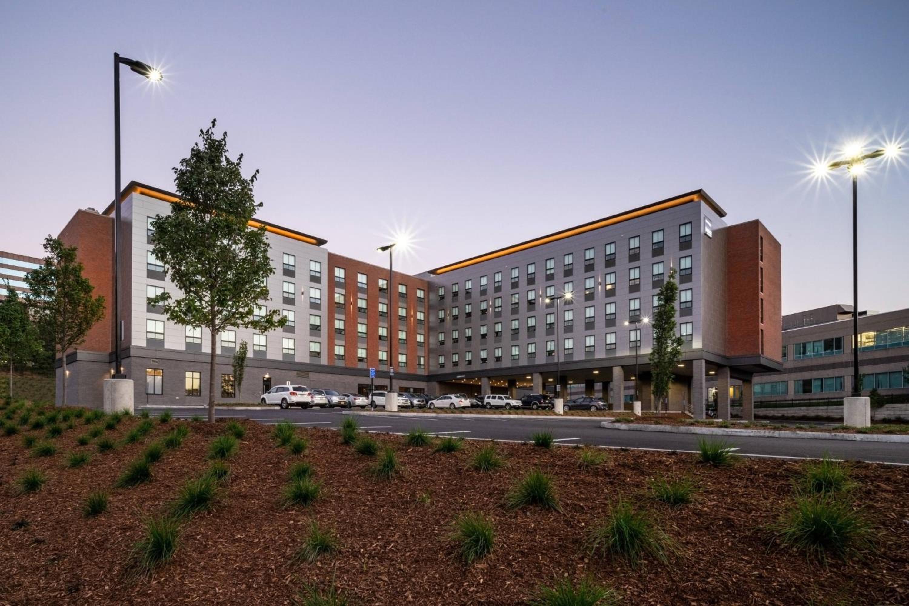 Fairfield Inn Suites by Marriott Boston Waltham - Property Image 18