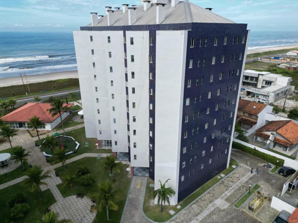 Apto Resort Cambuhy frente Mar até 6 pessoas