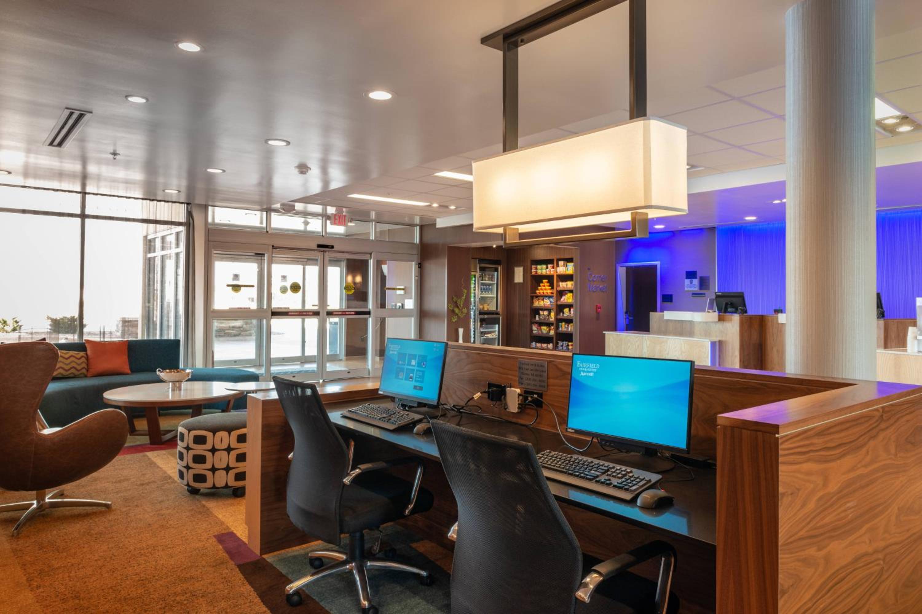 Hotel Fairfield Inn & Suites by Marriott Sidney - Image 1