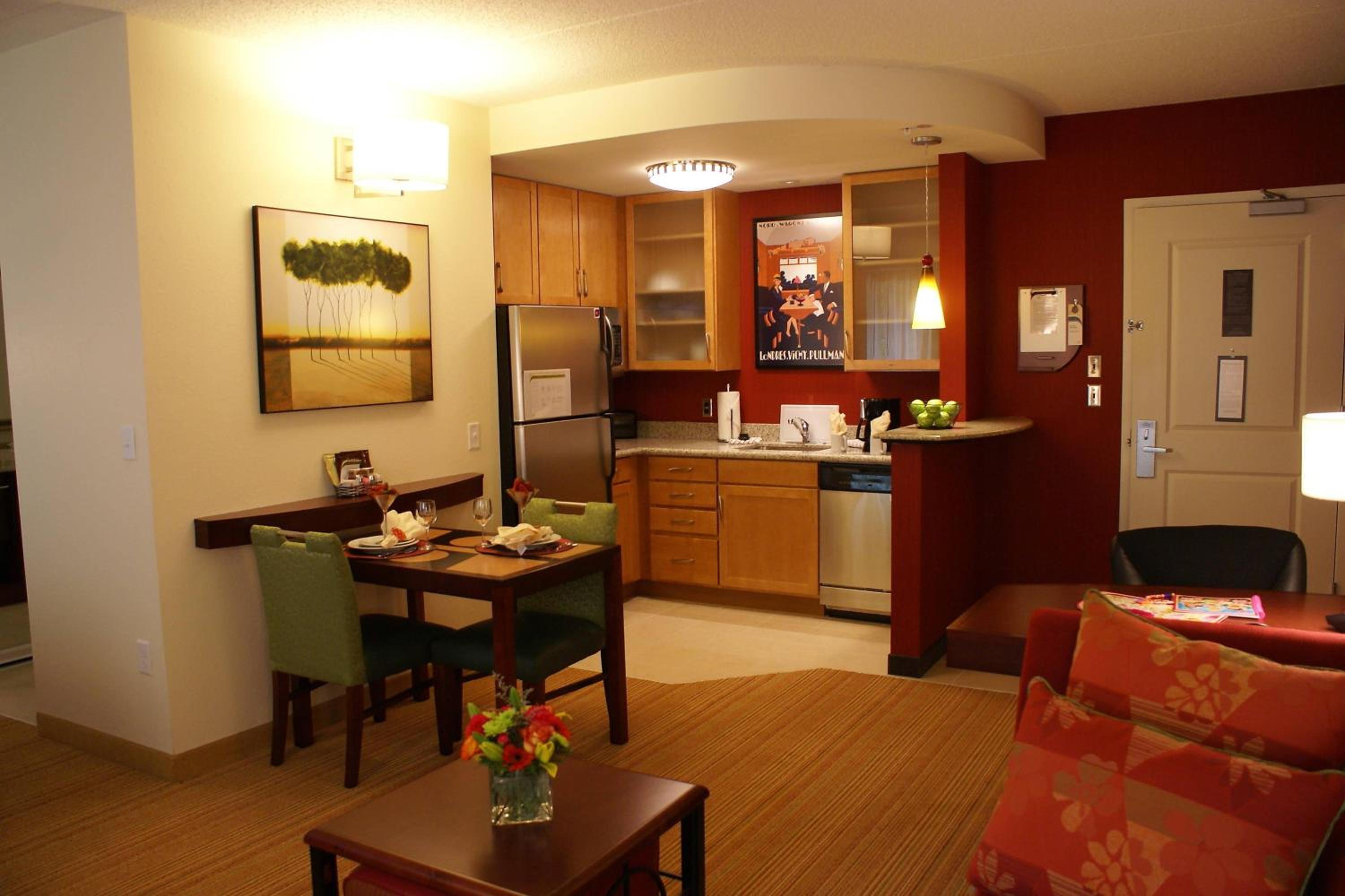 Pittsburgh Vacations - Residence Inn Pittsburgh Monroeville/Wilkins Township - Property Image 5