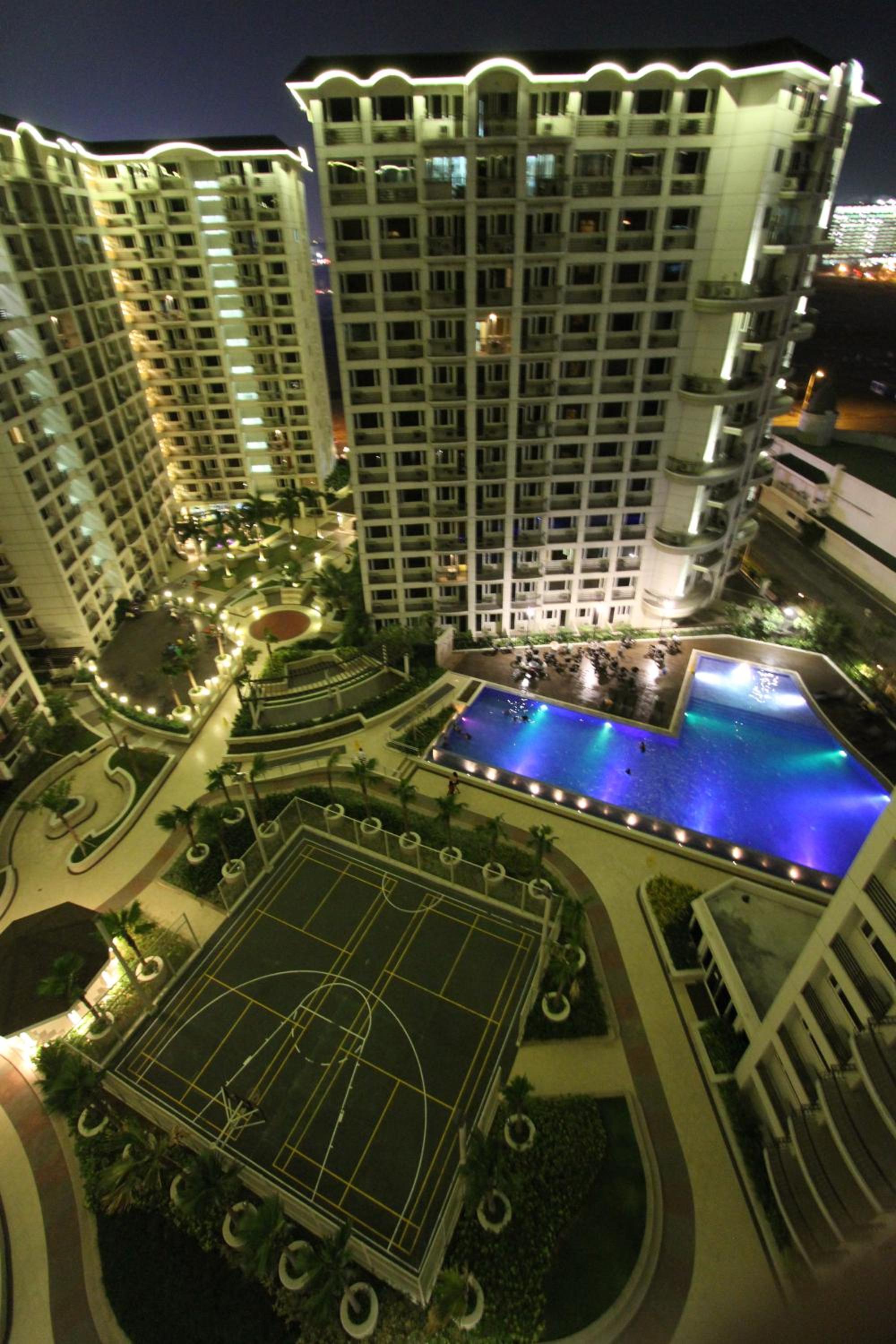 Extremeli Suites