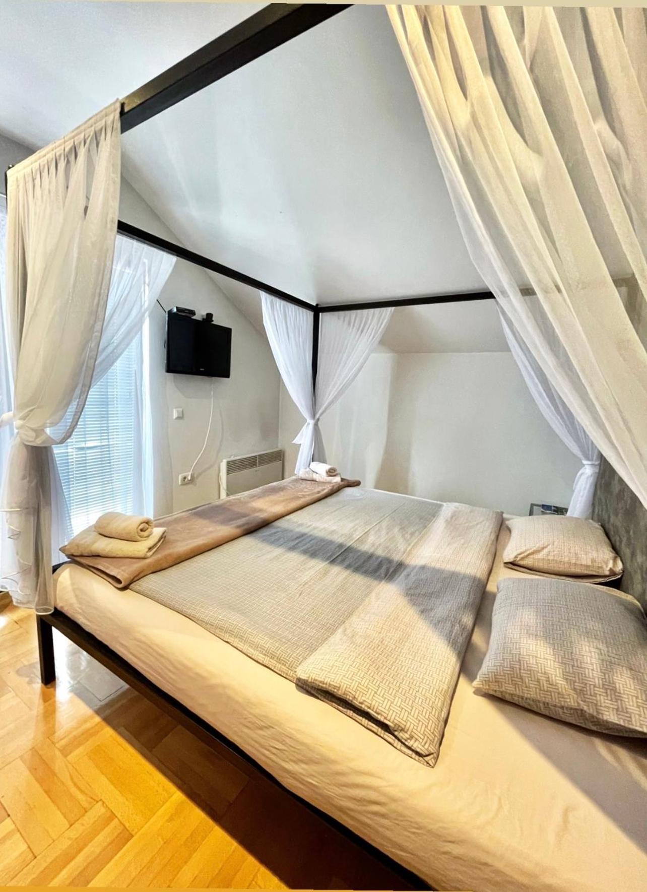 Town hostel, photo 18