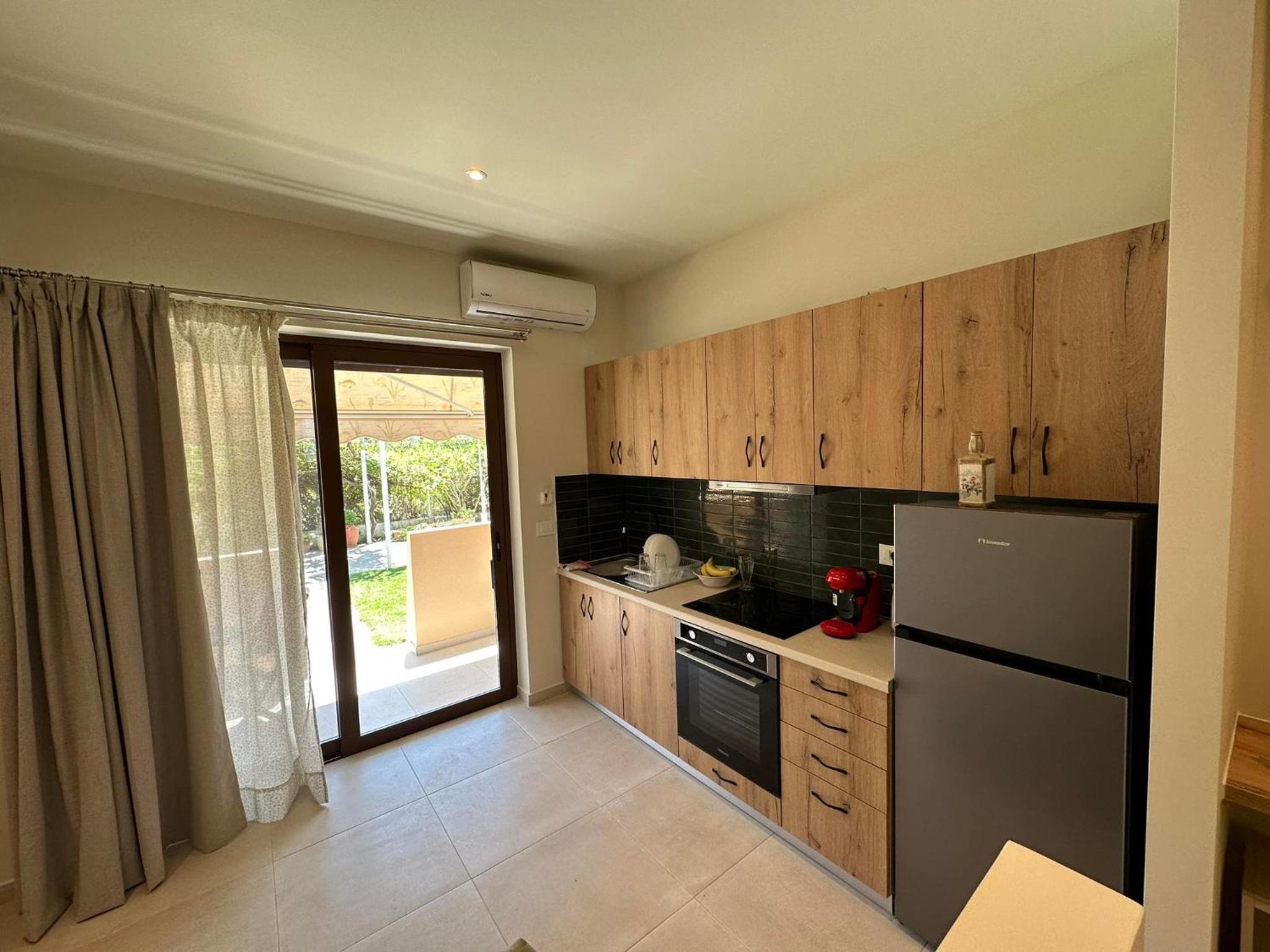 Photo 32