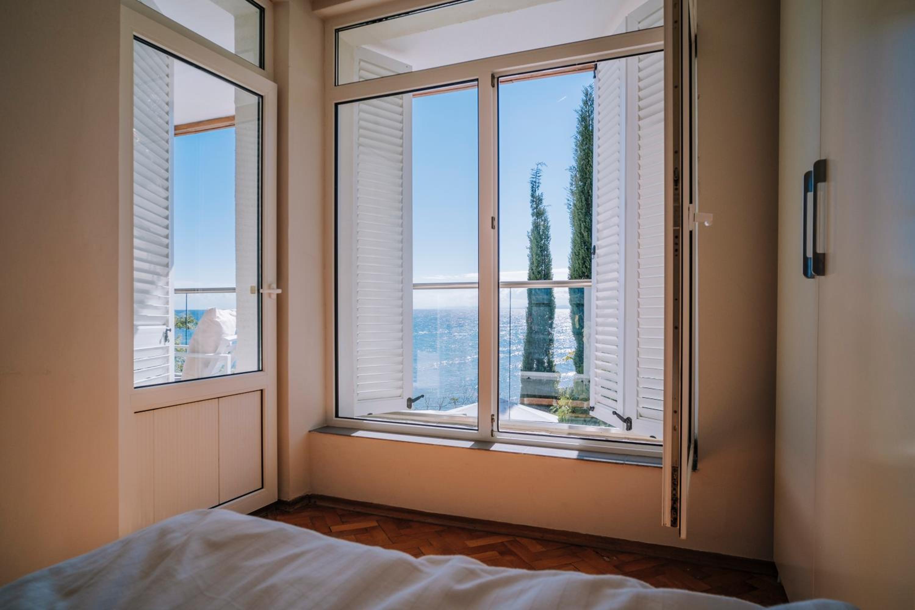 Villa Alenor | Sea View & Beach Access