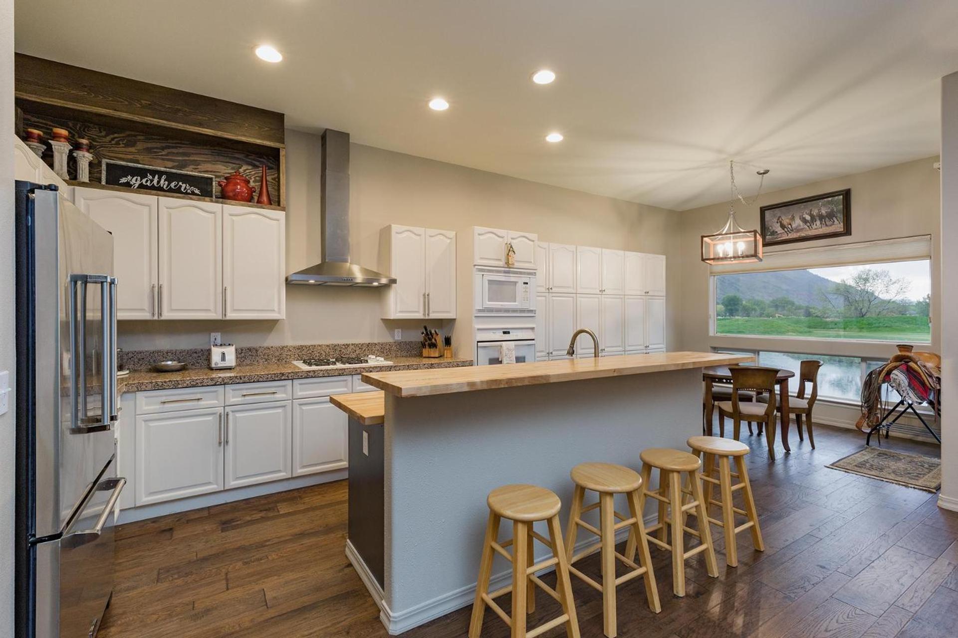 95 Saint Andrews Circle view 5