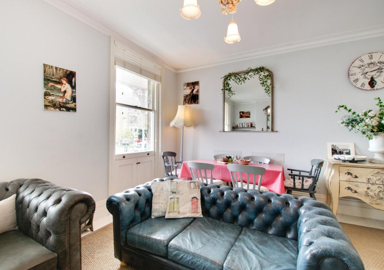 3 Bed in Swanage oc-wy621