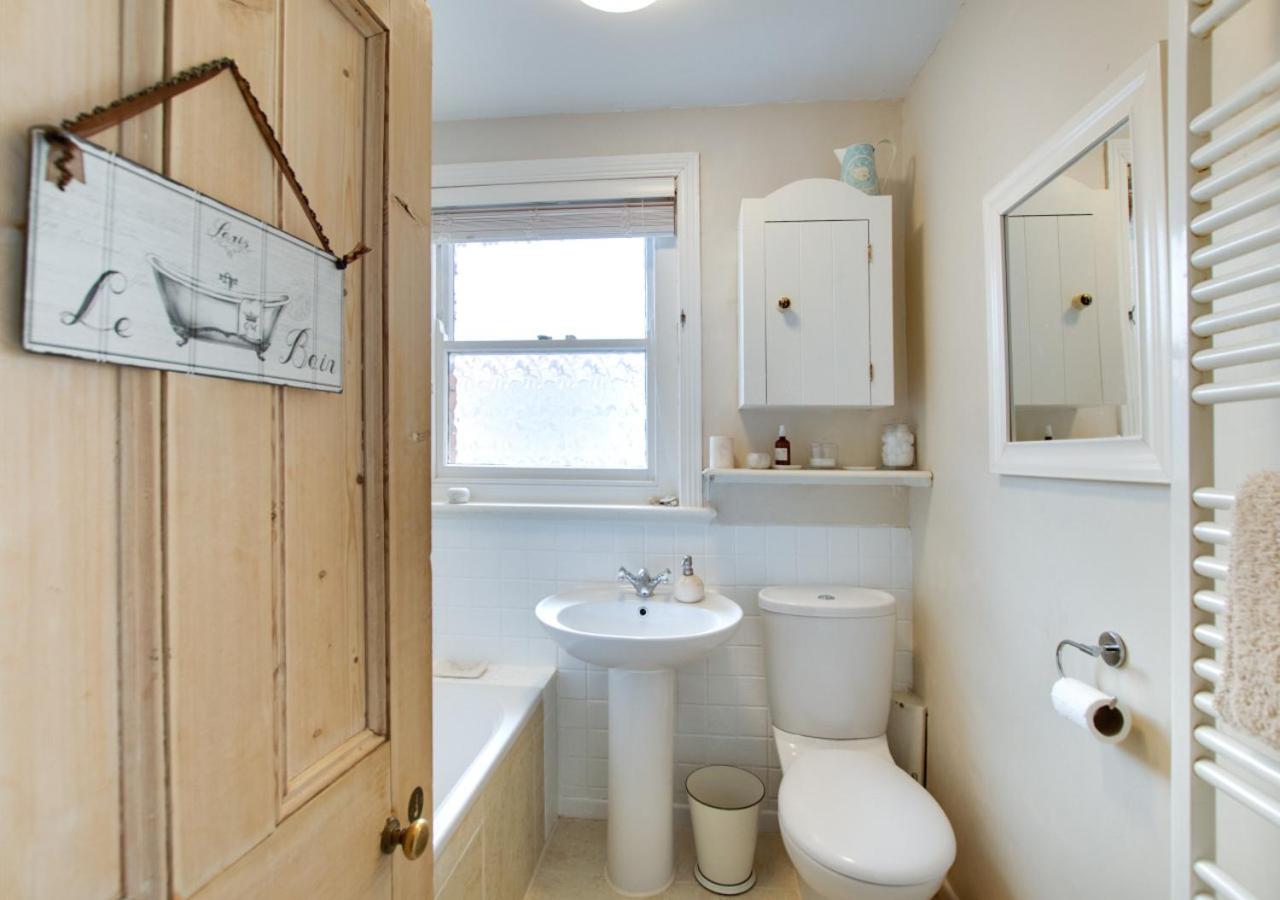 3 Bed in Swanage oc-wy621
