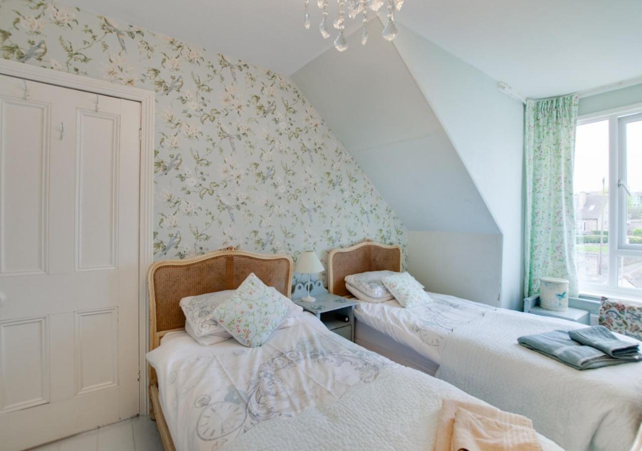 3 Bed in Swanage oc-wy621