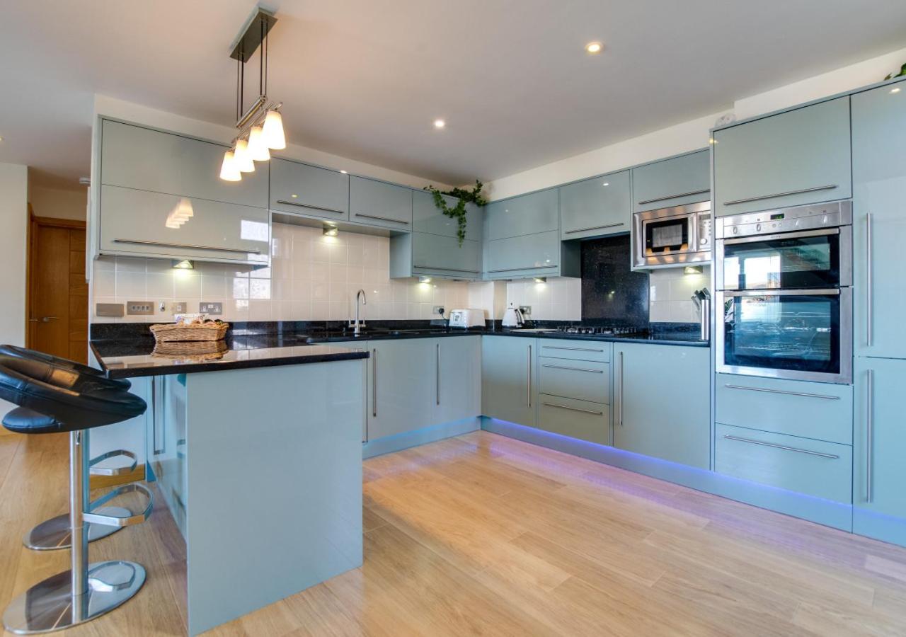2 Bed in Swanage oc-wy610