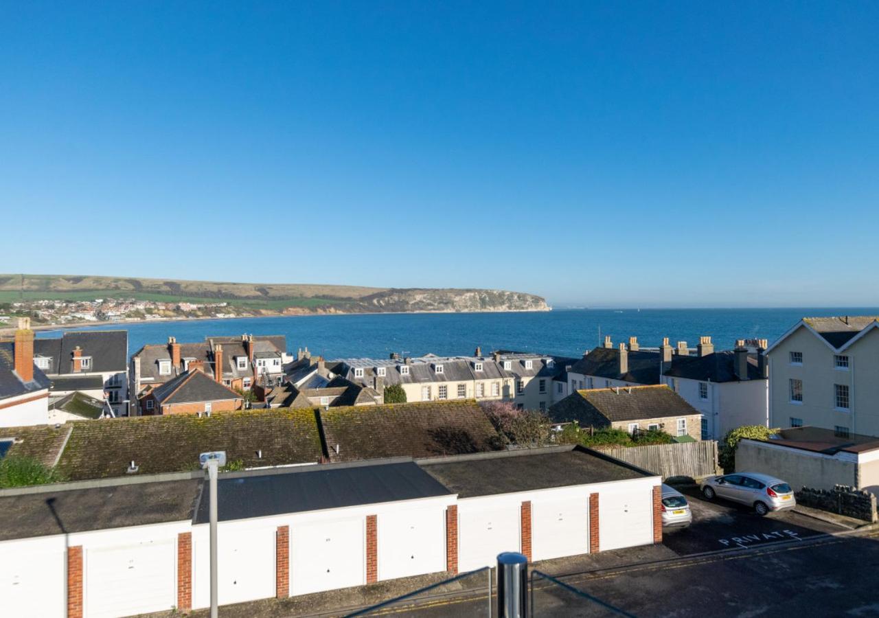 2 Bed in Swanage oc-wy610