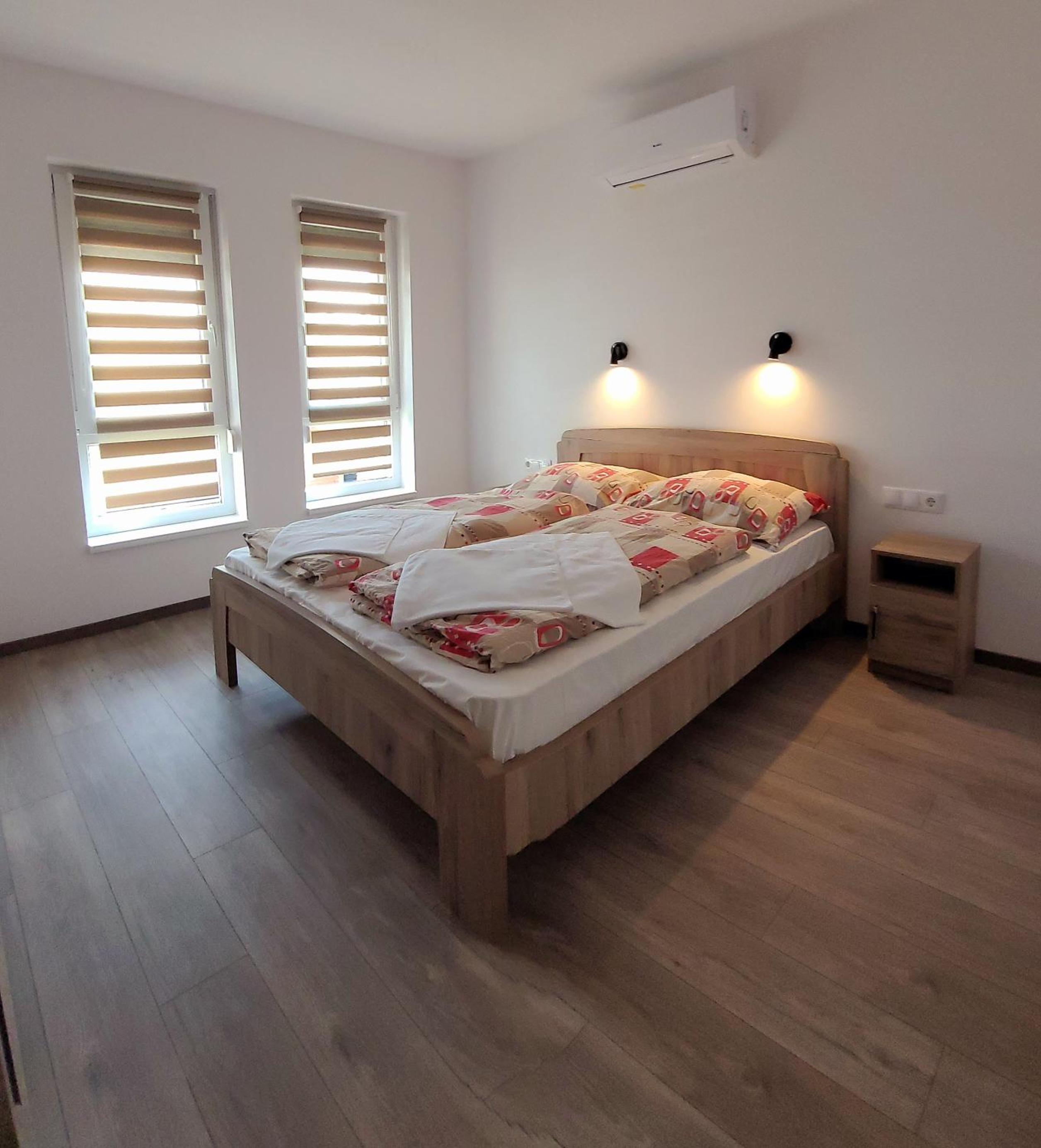 Zea Apartmanház
