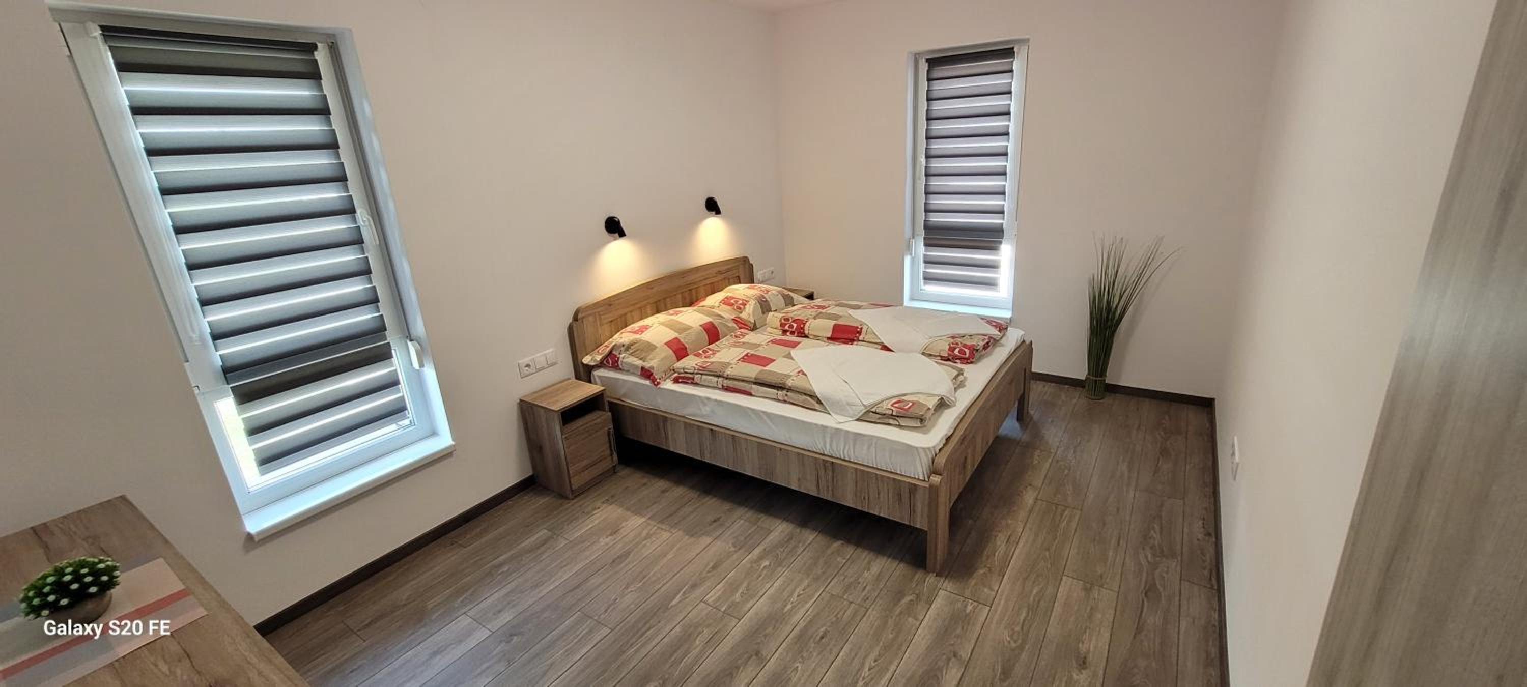 Zea Apartmanház
