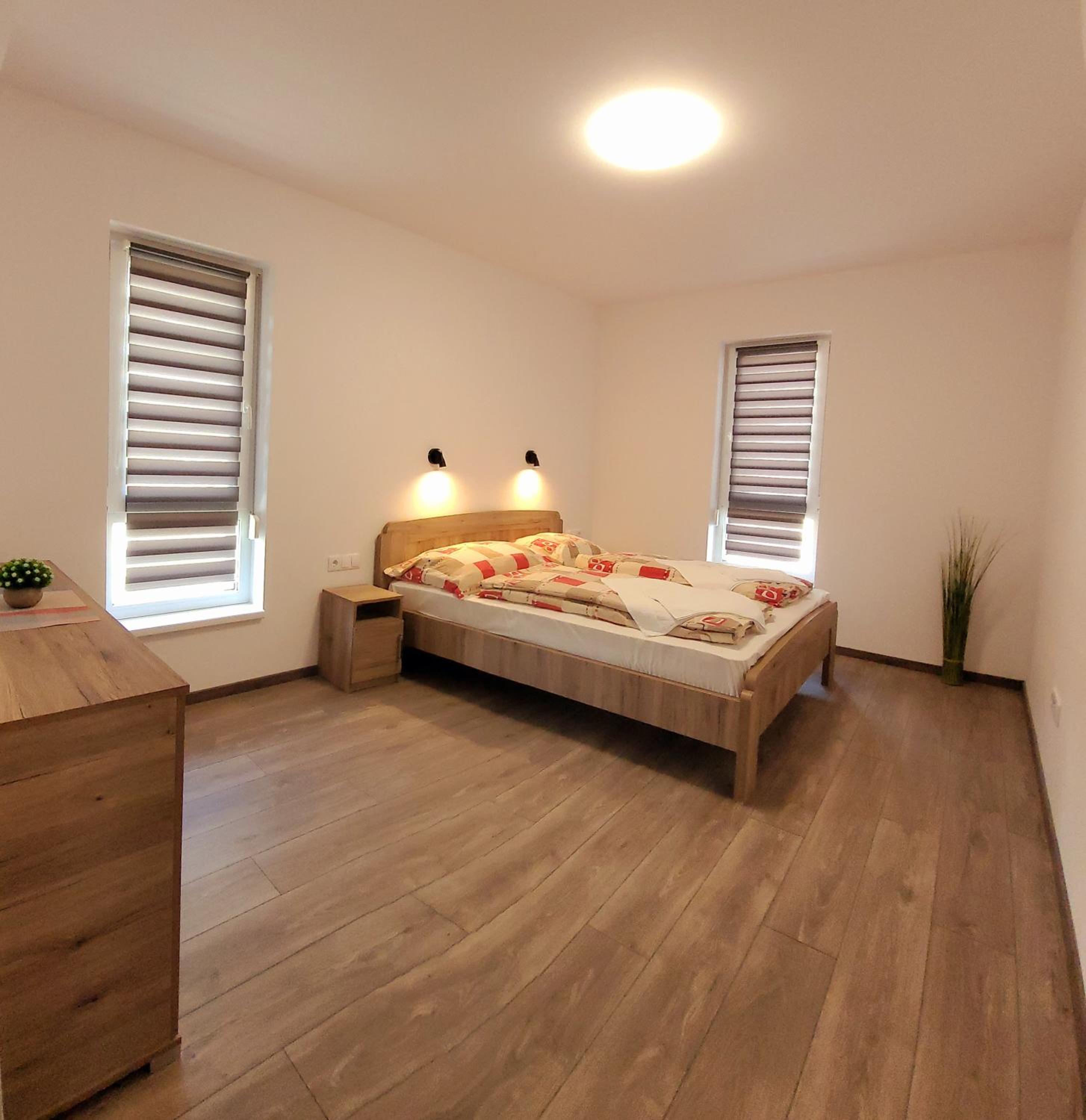 Zea Apartmanház