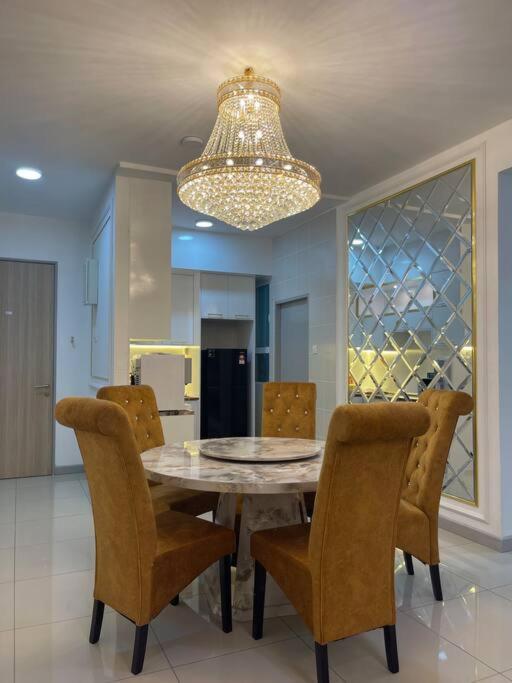 4 Bedroom SeaView Ladang Tanjung Apartment - Ayla Homestay photo 5
