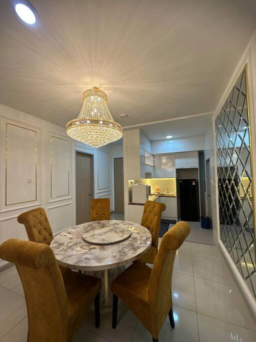 4 Bedroom SeaView Ladang Tanjung Apartment - Ayla Homestay photo 6
