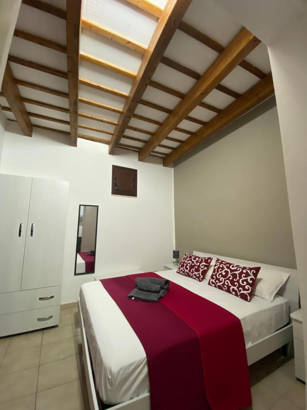 Tyche Home