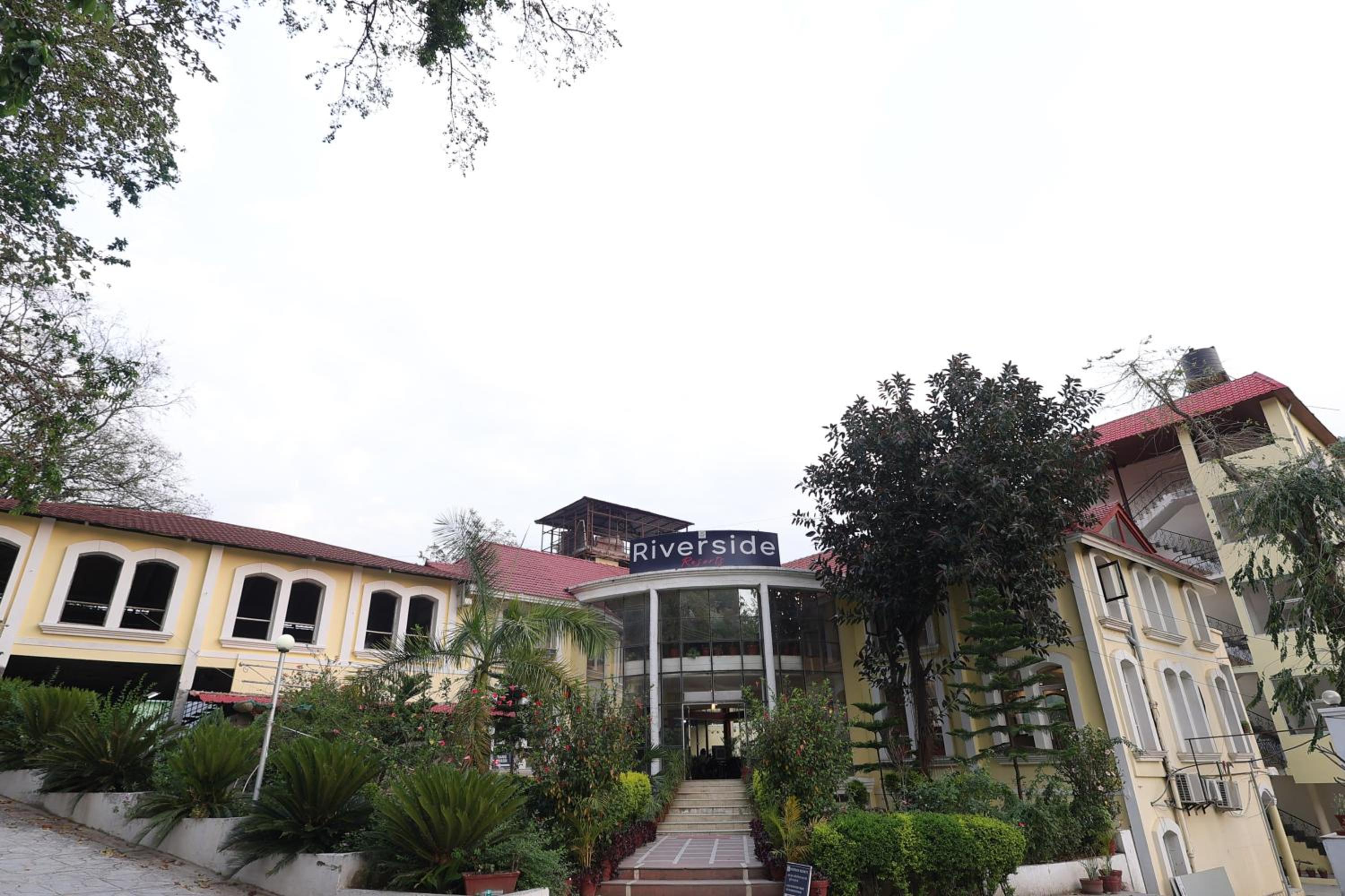 Riverside Resorts