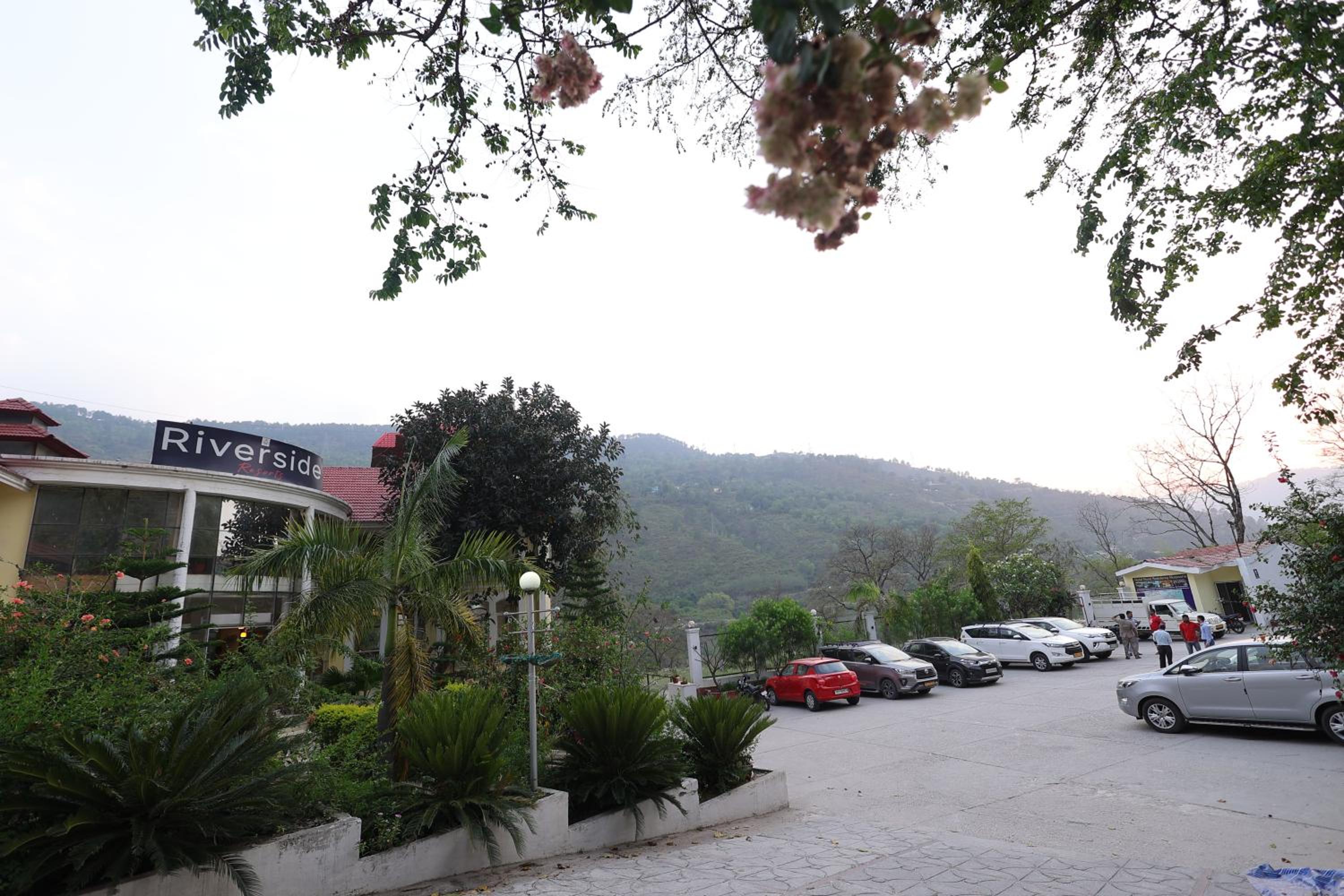 Riverside Resorts