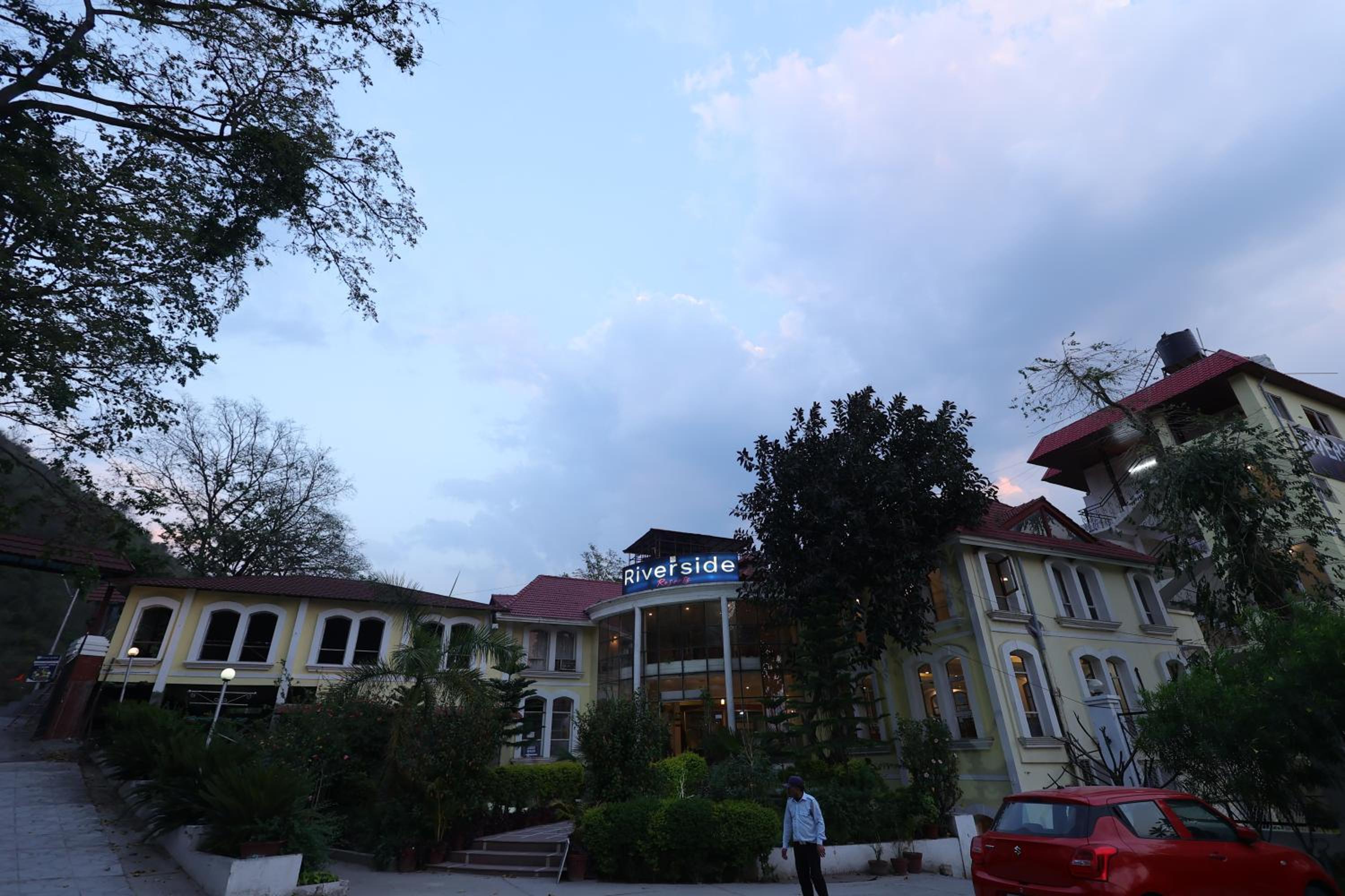 Riverside Resorts