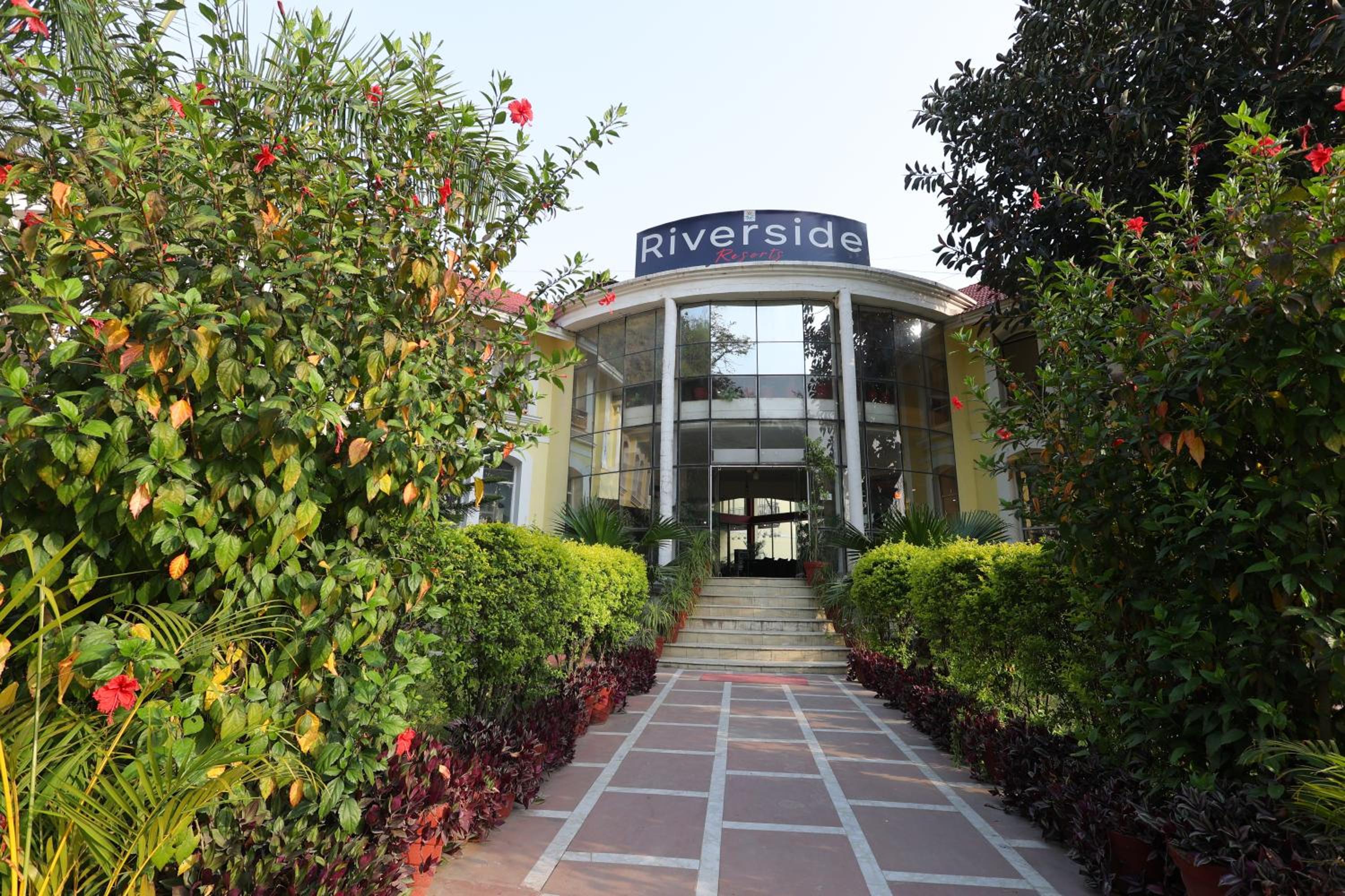 Riverside Resorts