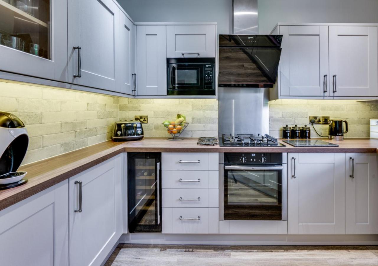 4 Bed in Windermere oc-gl130