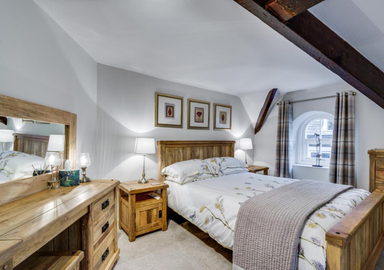 4 Bed in Windermere oc-gl130