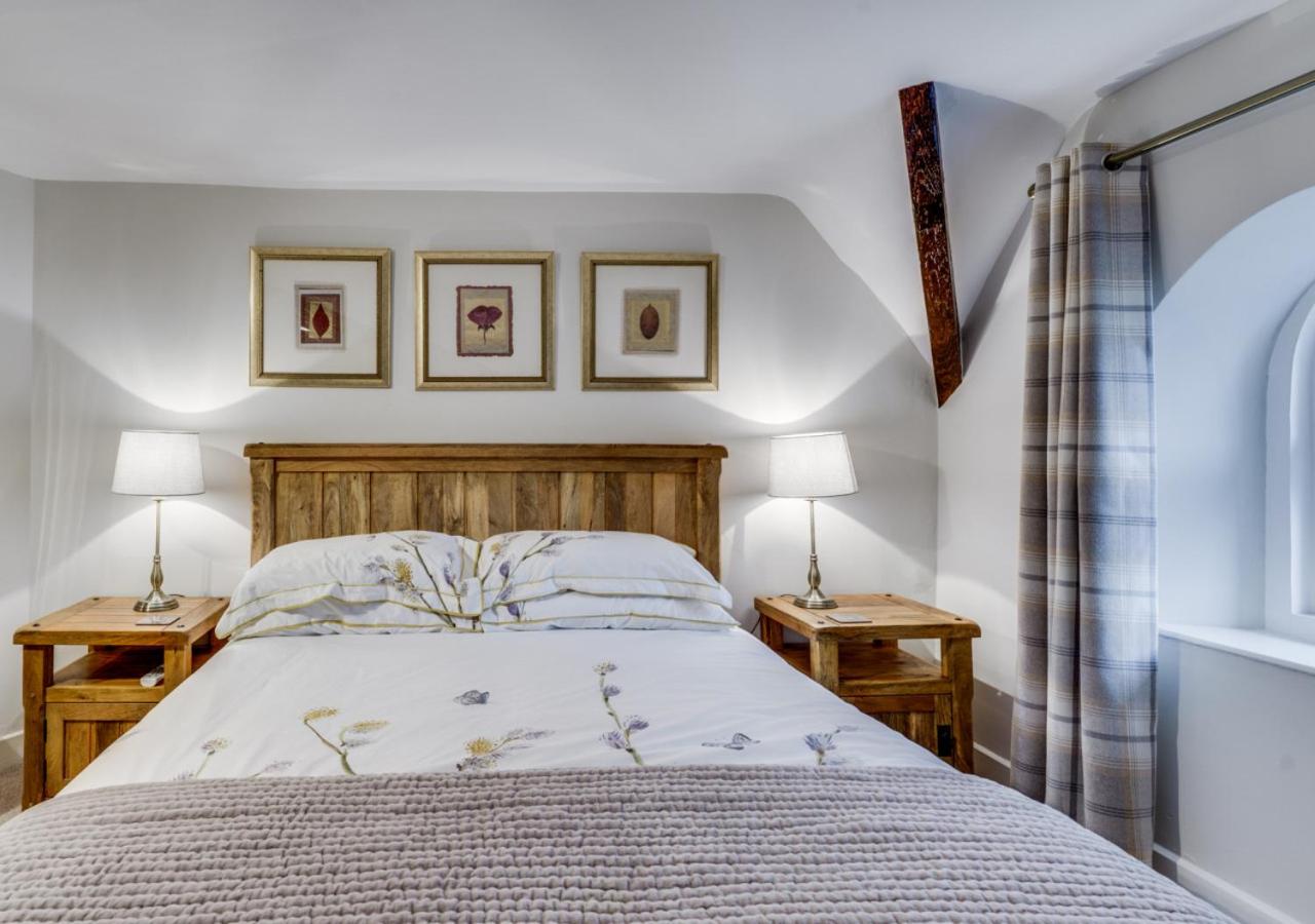 4 Bed in Windermere oc-gl130