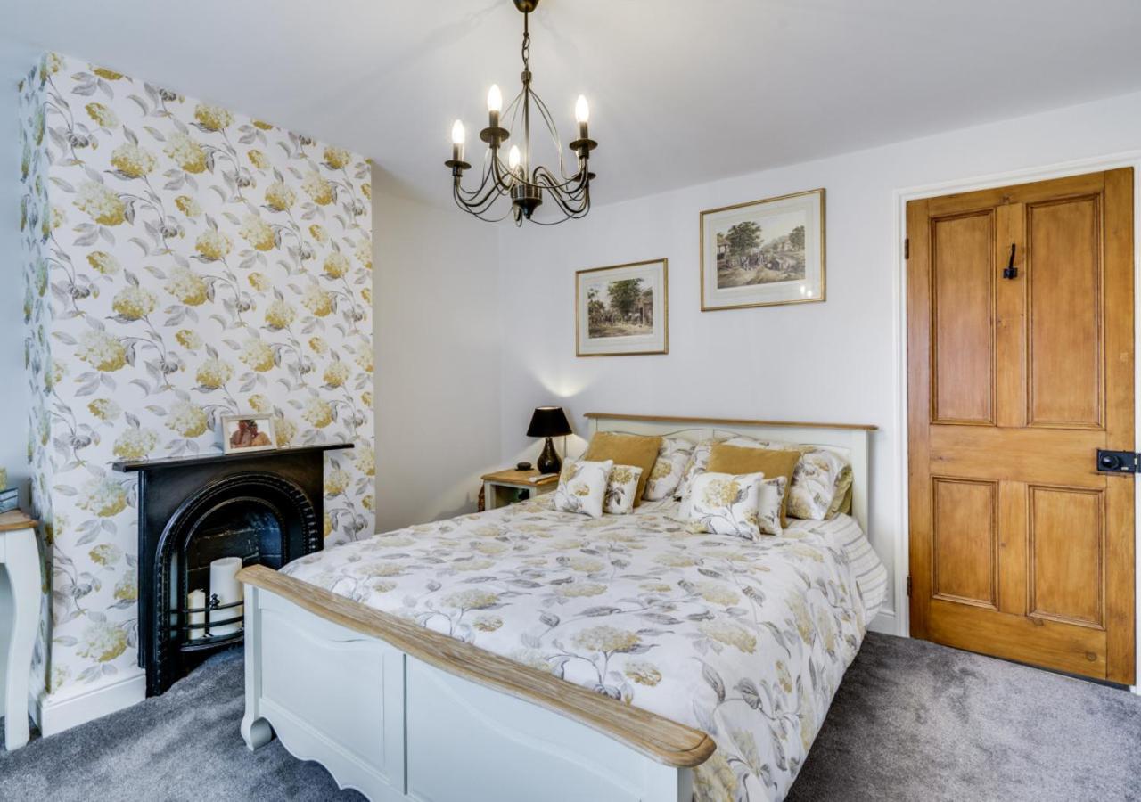 4 Bed in Windermere oc-gl130