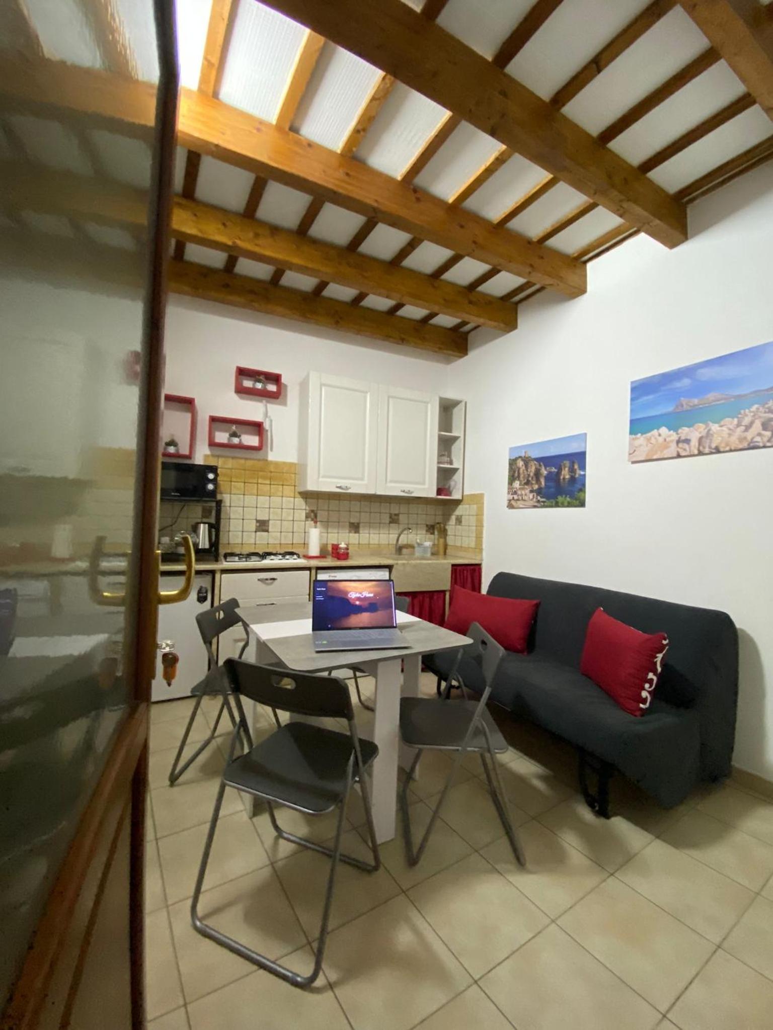 Tyche Home