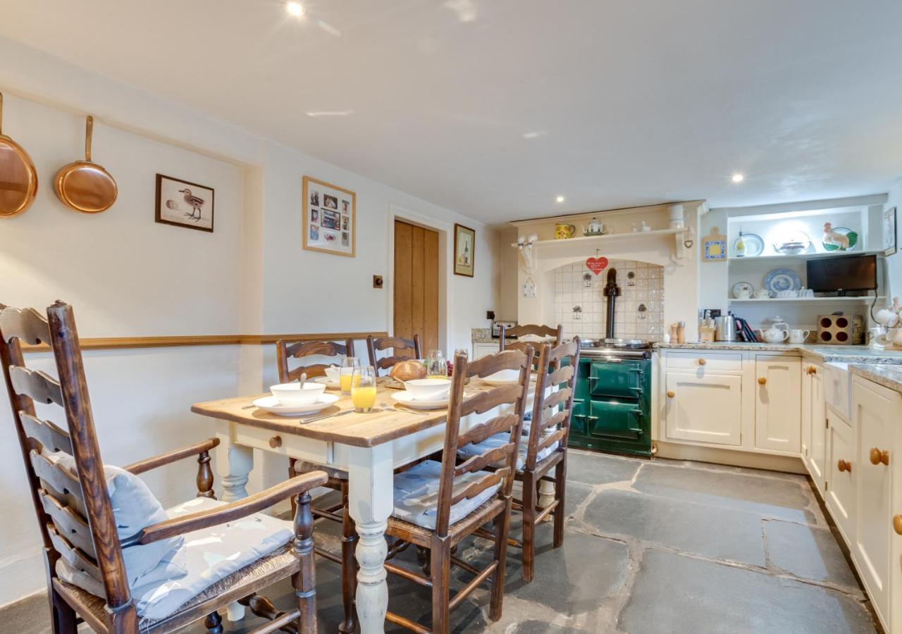 3 Bed in Clappersgate oc-gl132
