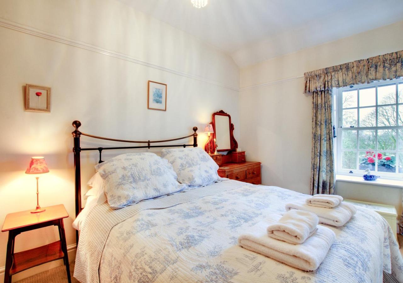 3 Bed in Clappersgate oc-gl132