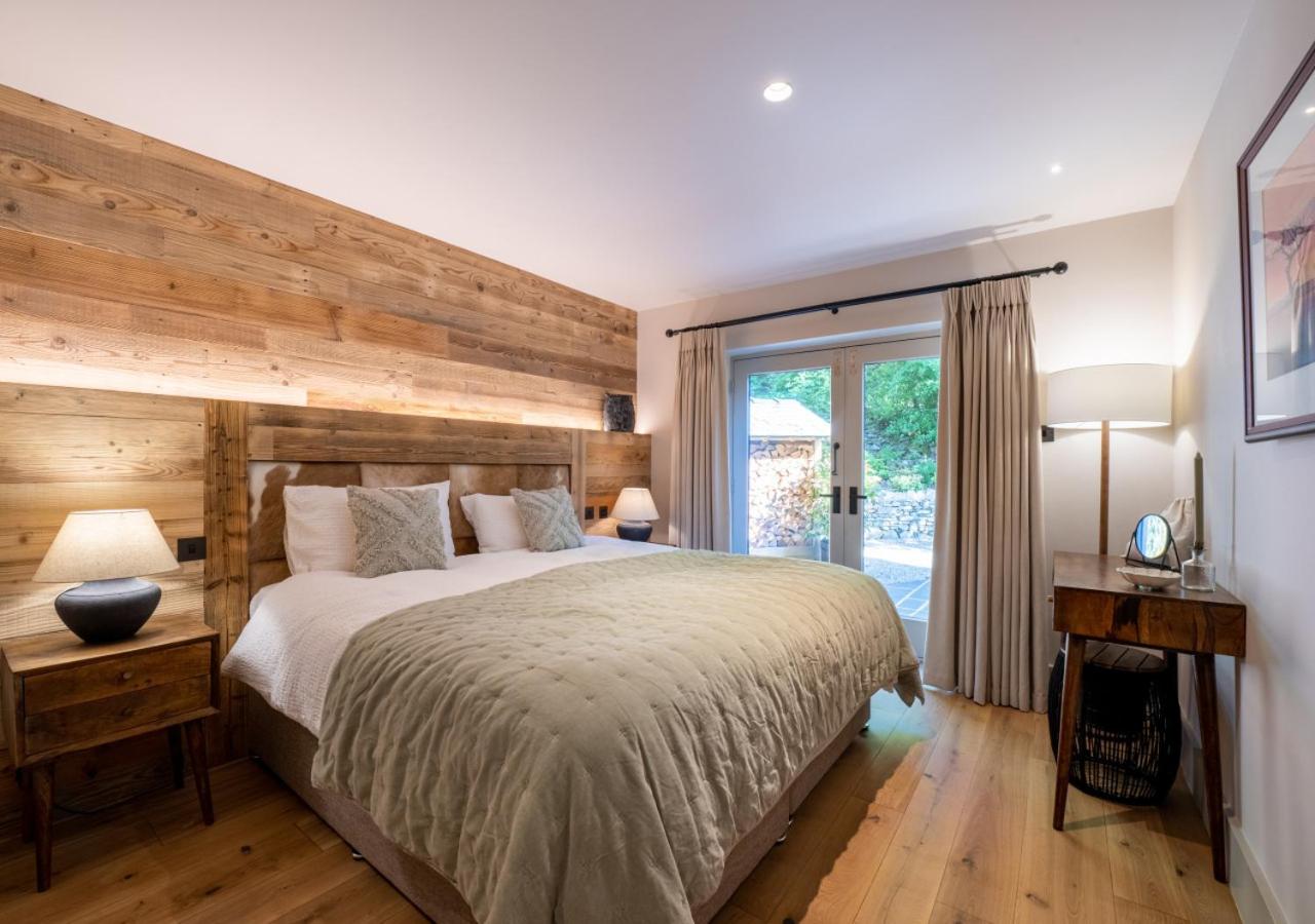 6 Bed in Bowness-on-Windermere oc-postkl view 4