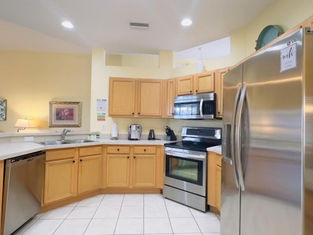 Fantastic 4 BR Home With Private Pool & Spa 137MH villa view 3