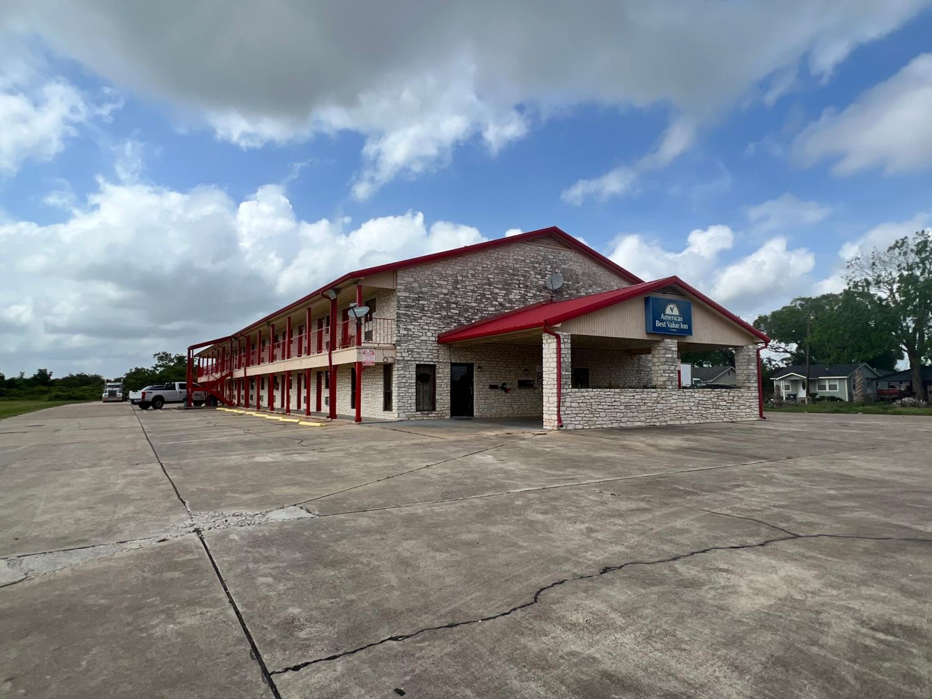 Americas Best Value Inn - Edna - Property Image 6