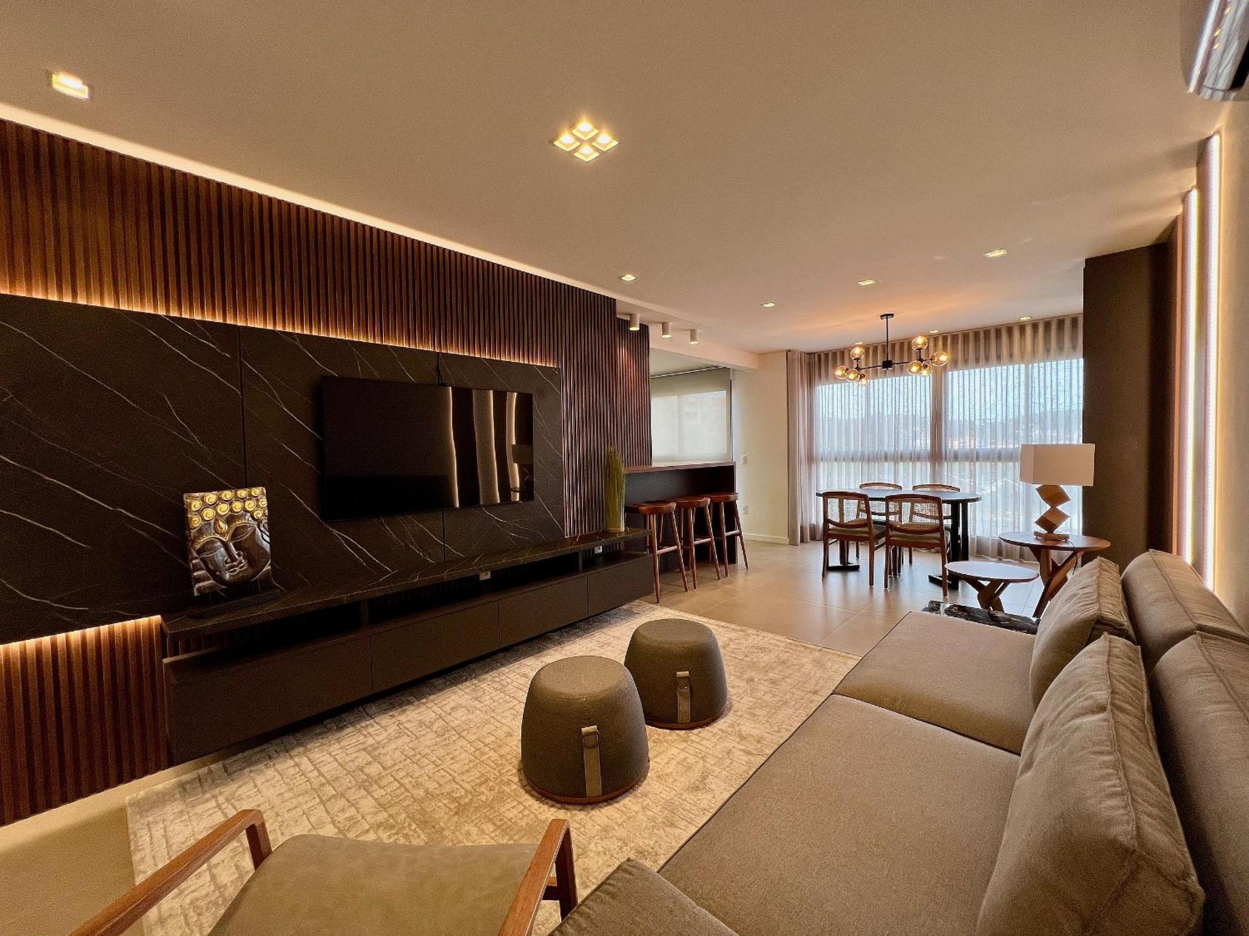 Apartamento Volo Class 2 Suítes Centro by Achei