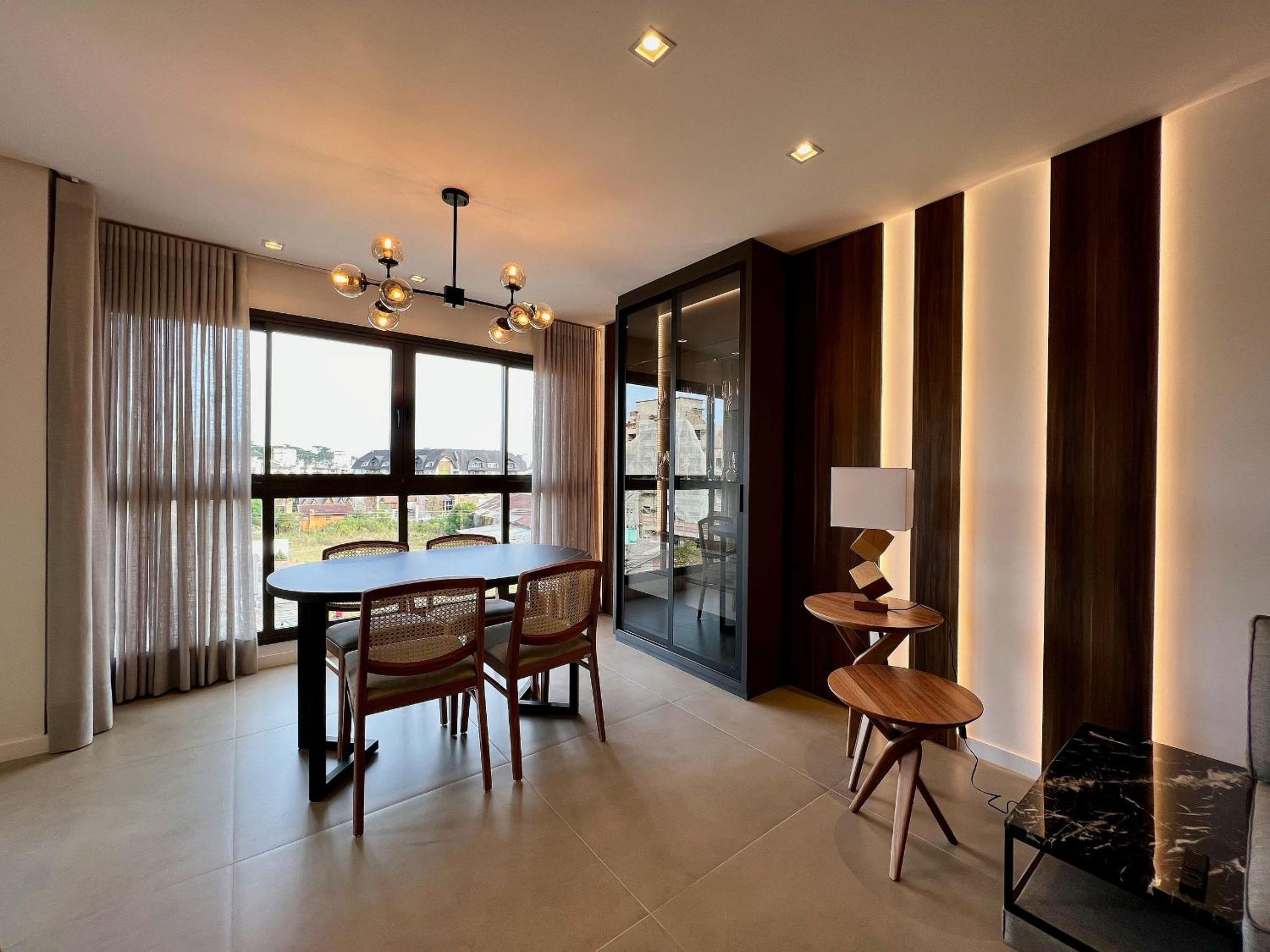 Apartamento Volo Class 2 Suítes Centro by Achei