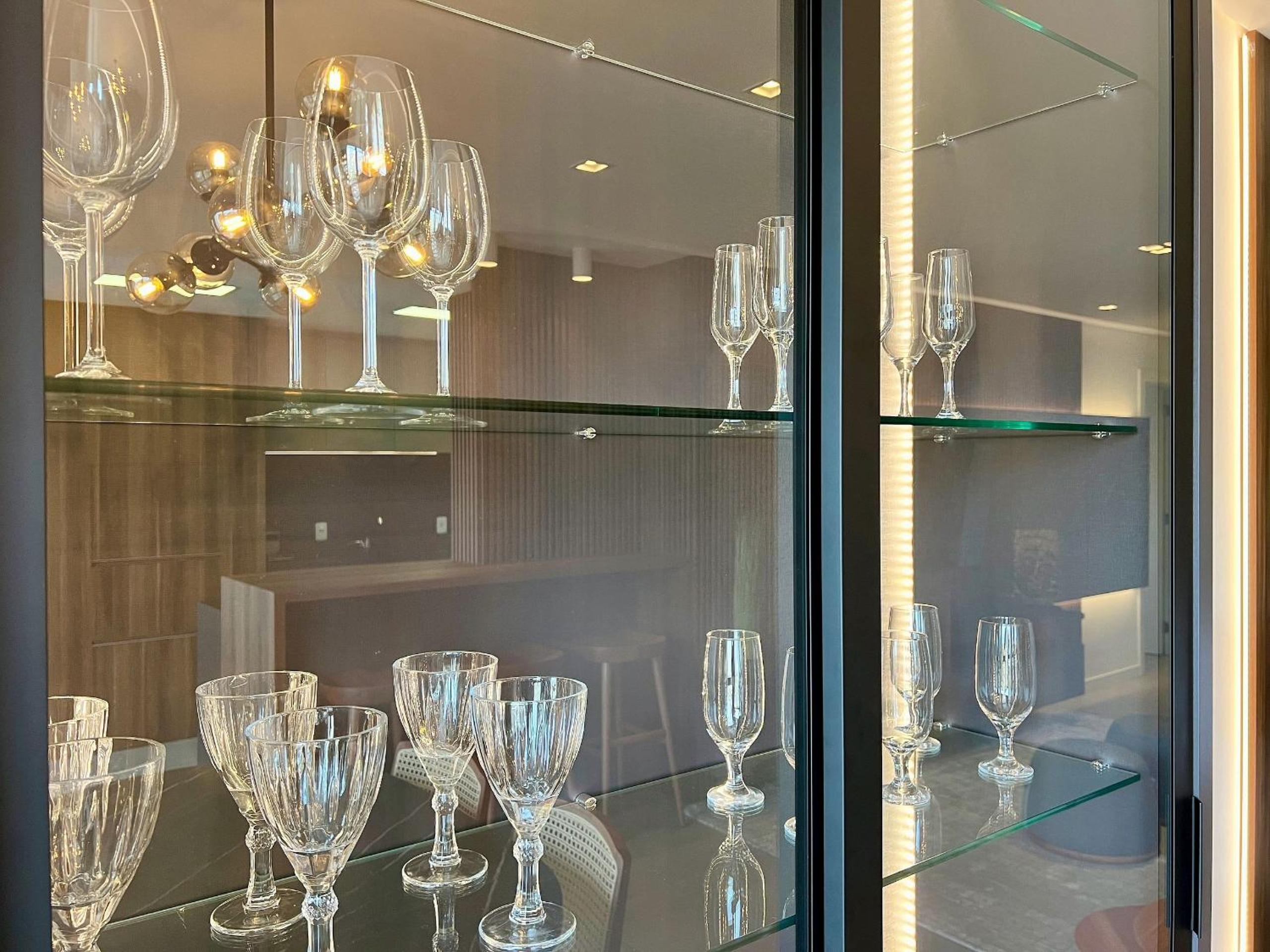 Apartamento Volo Class 2 Suítes Centro by Achei