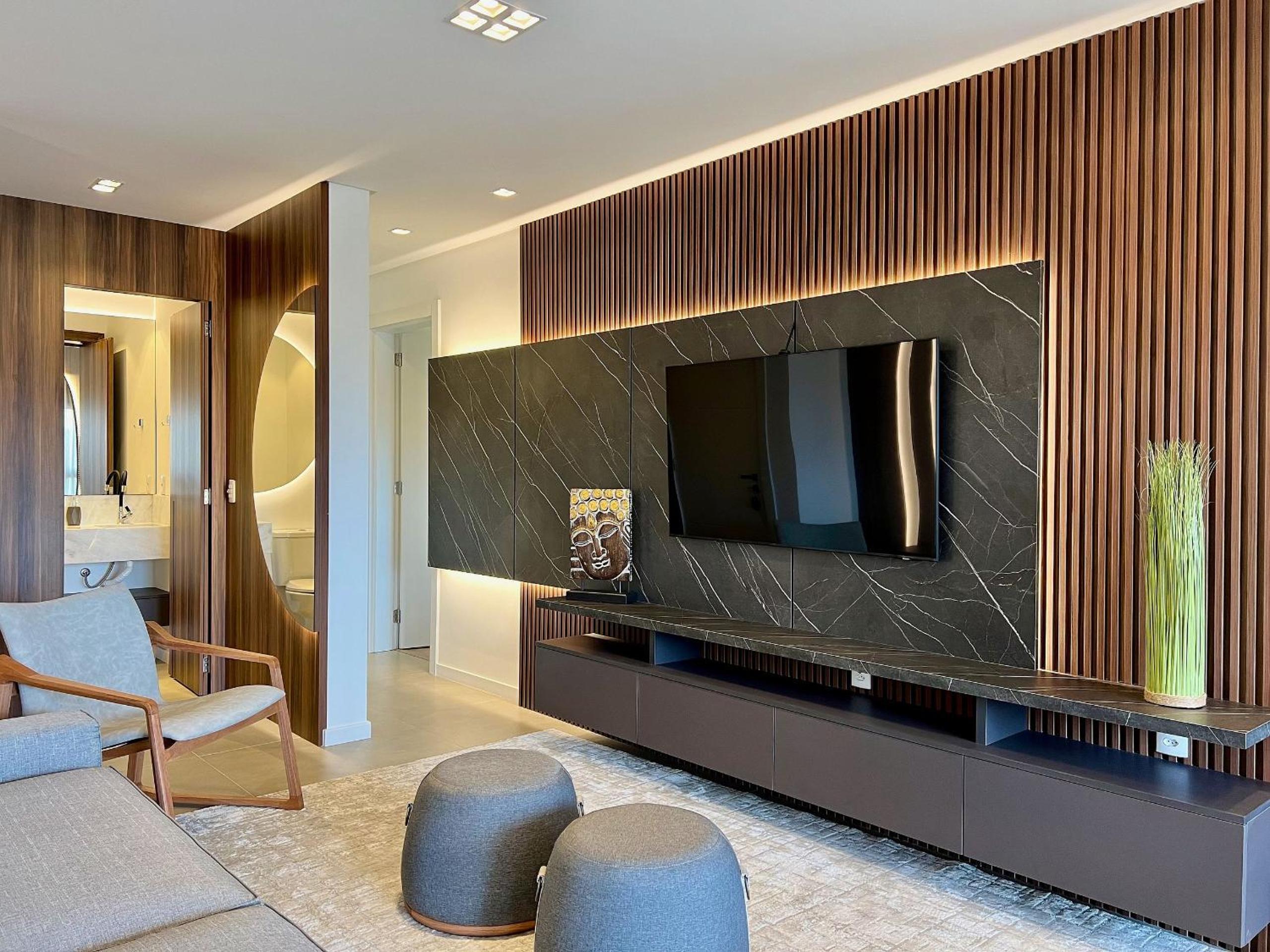 Apartamento Volo Class 2 Suítes Centro by Achei