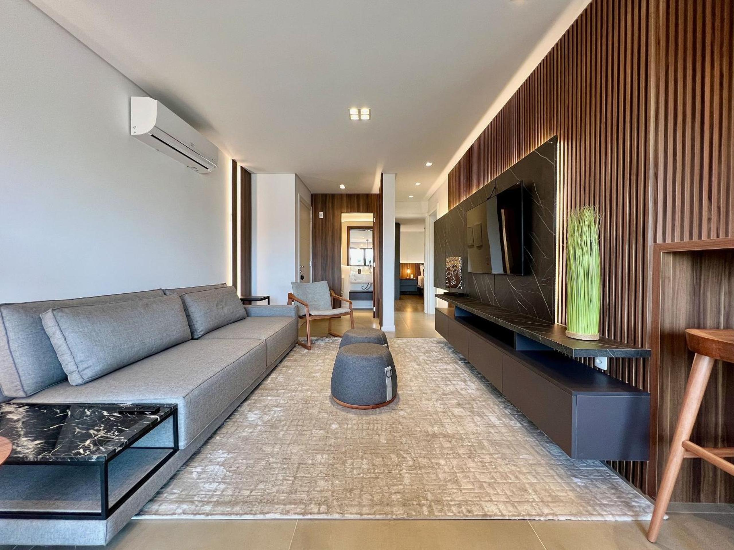 Apartamento Volo Class 2 Suítes Centro by Achei