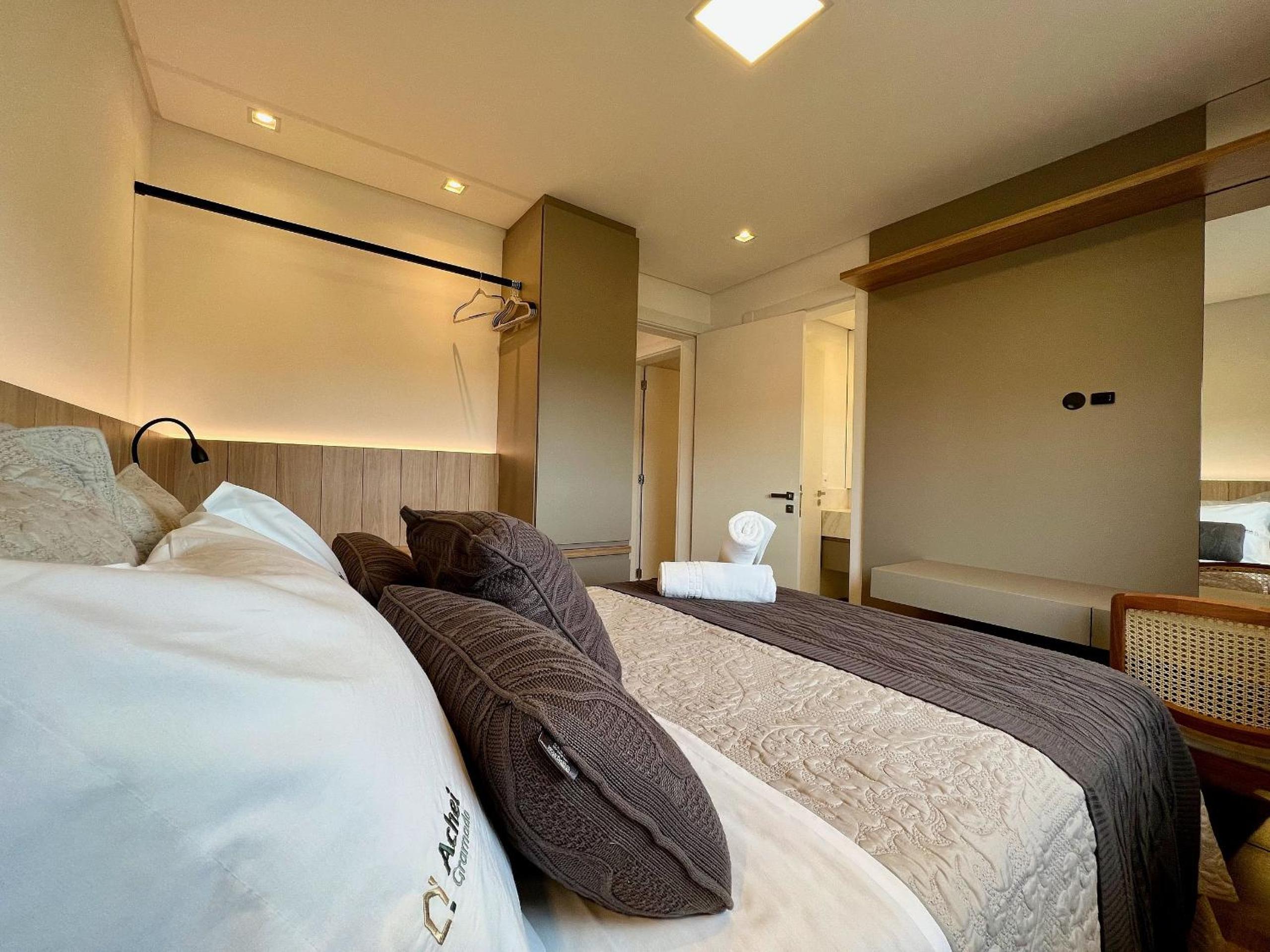 Apartamento Volo Class 2 Suítes Centro by Achei