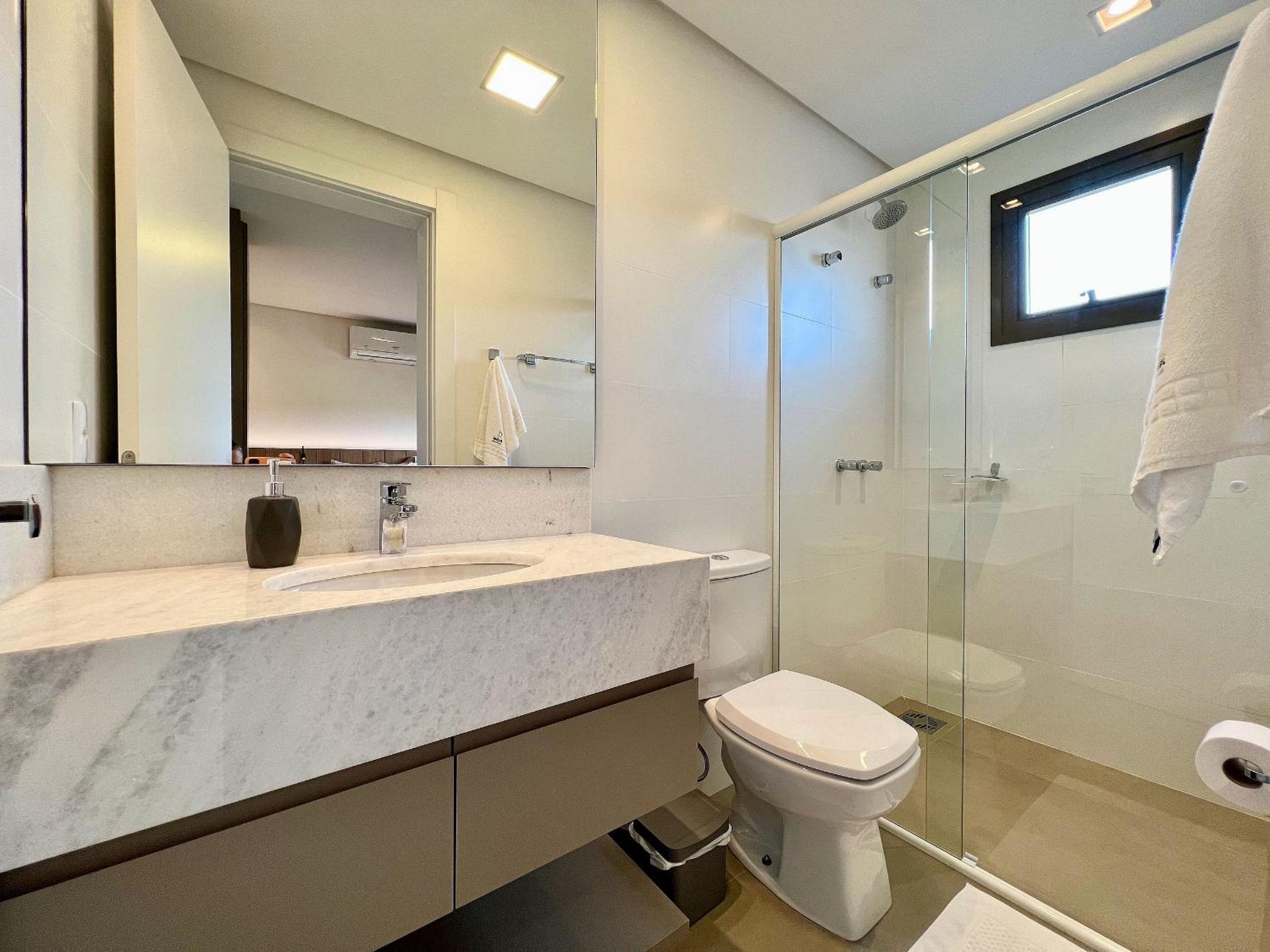 Apartamento Volo Class 2 Suítes Centro by Achei