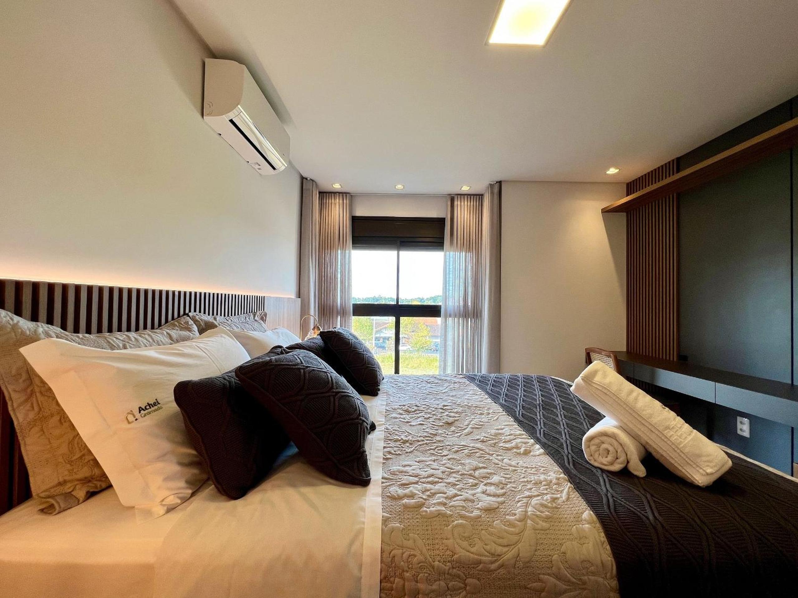 Apartamento Volo Class 2 Suítes Centro by Achei