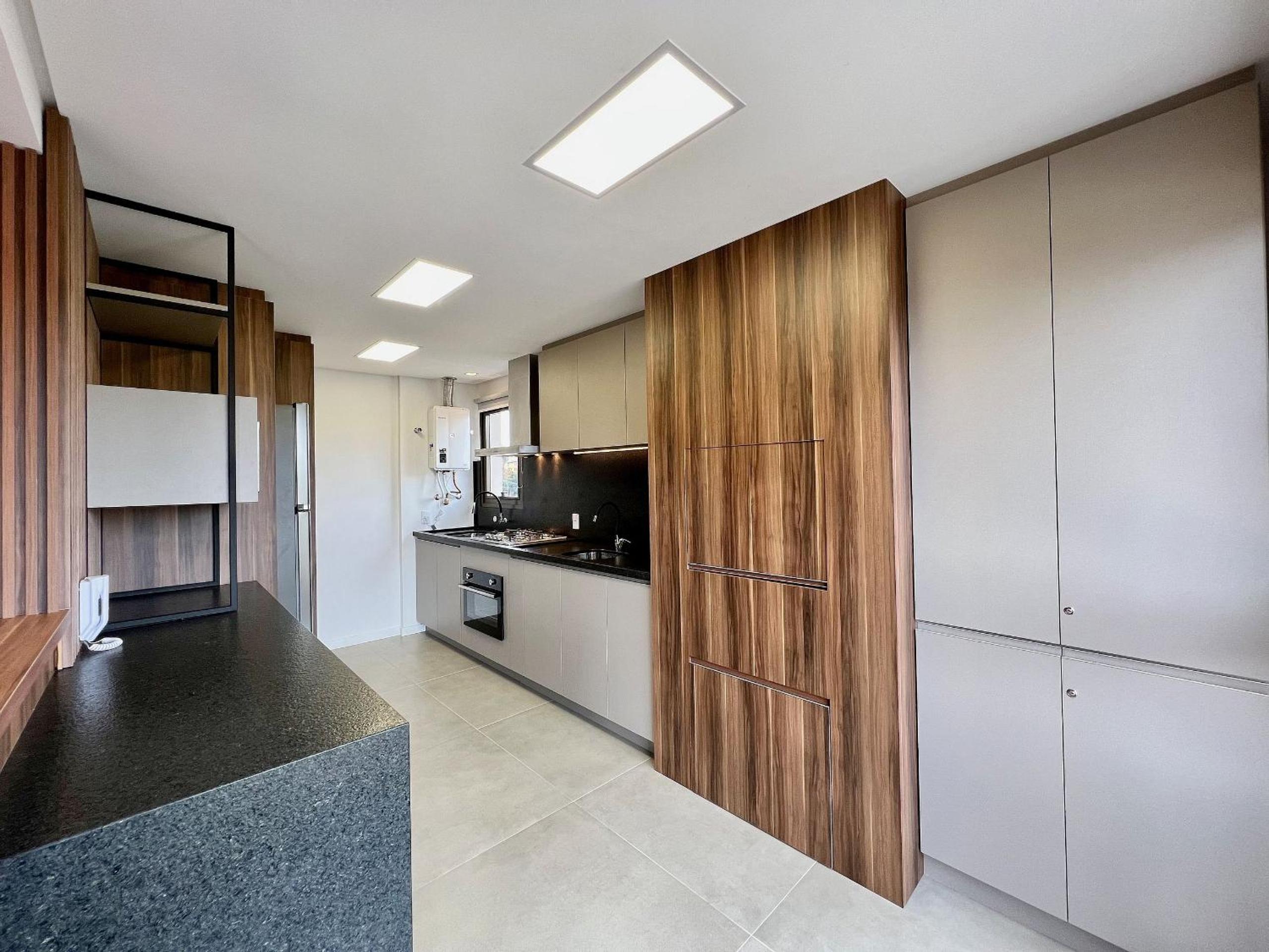Apartamento Volo Class 2 Suítes Centro by Achei