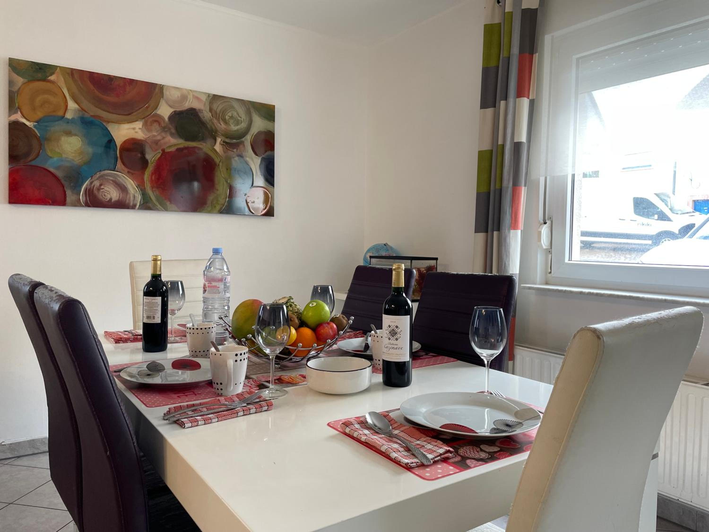 Large Room in Schuttrange Free Parking 10mins to Airport Excellent Customer Services