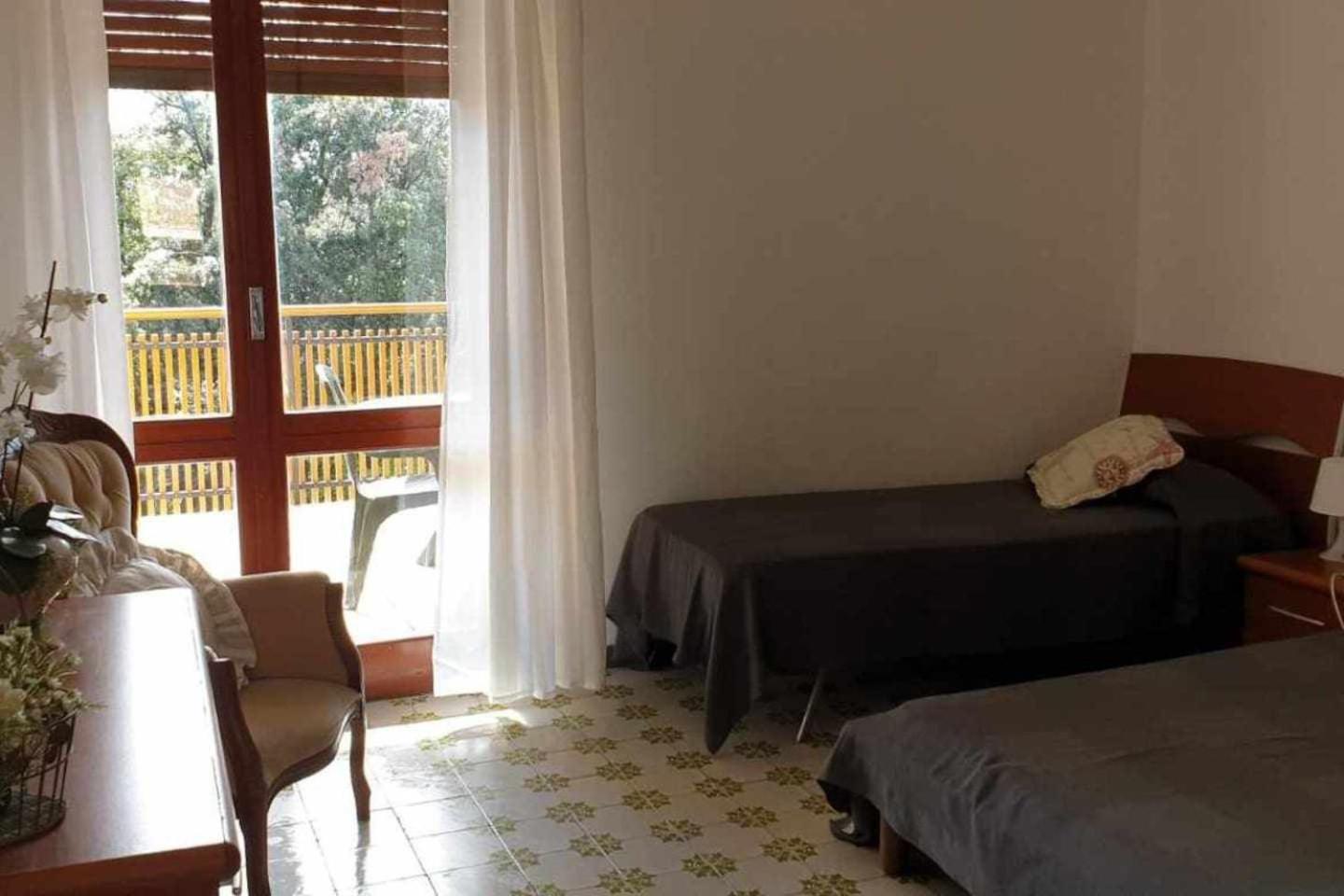 Tirrenia Appartamento Pineta