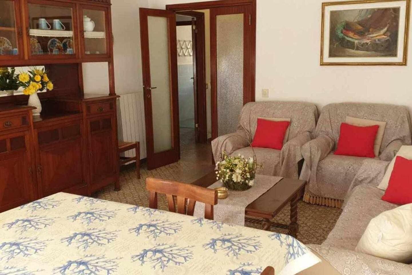 Tirrenia Appartamento Pineta